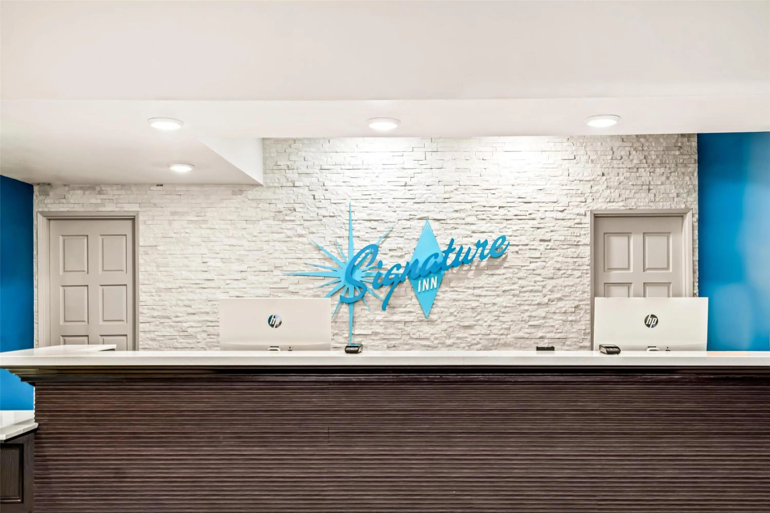 Lobby or reception in Signature Indio I-10 Coachella Valley by Sonesta