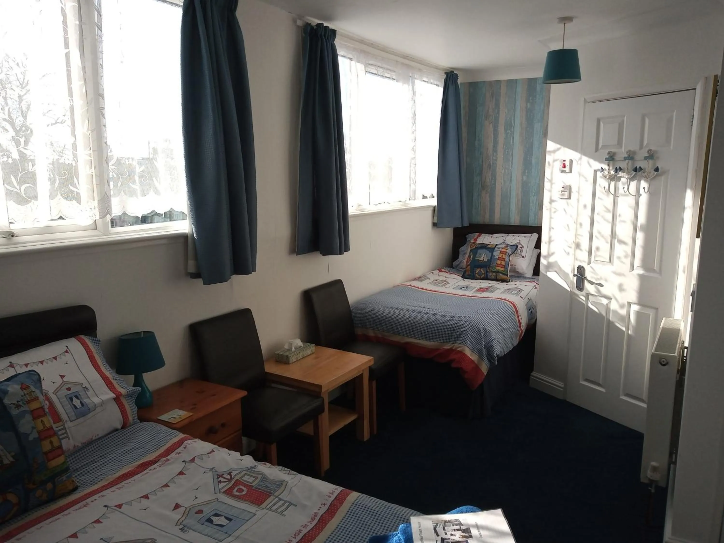 Photo of the whole room, Bed in Sandcastles Guest House