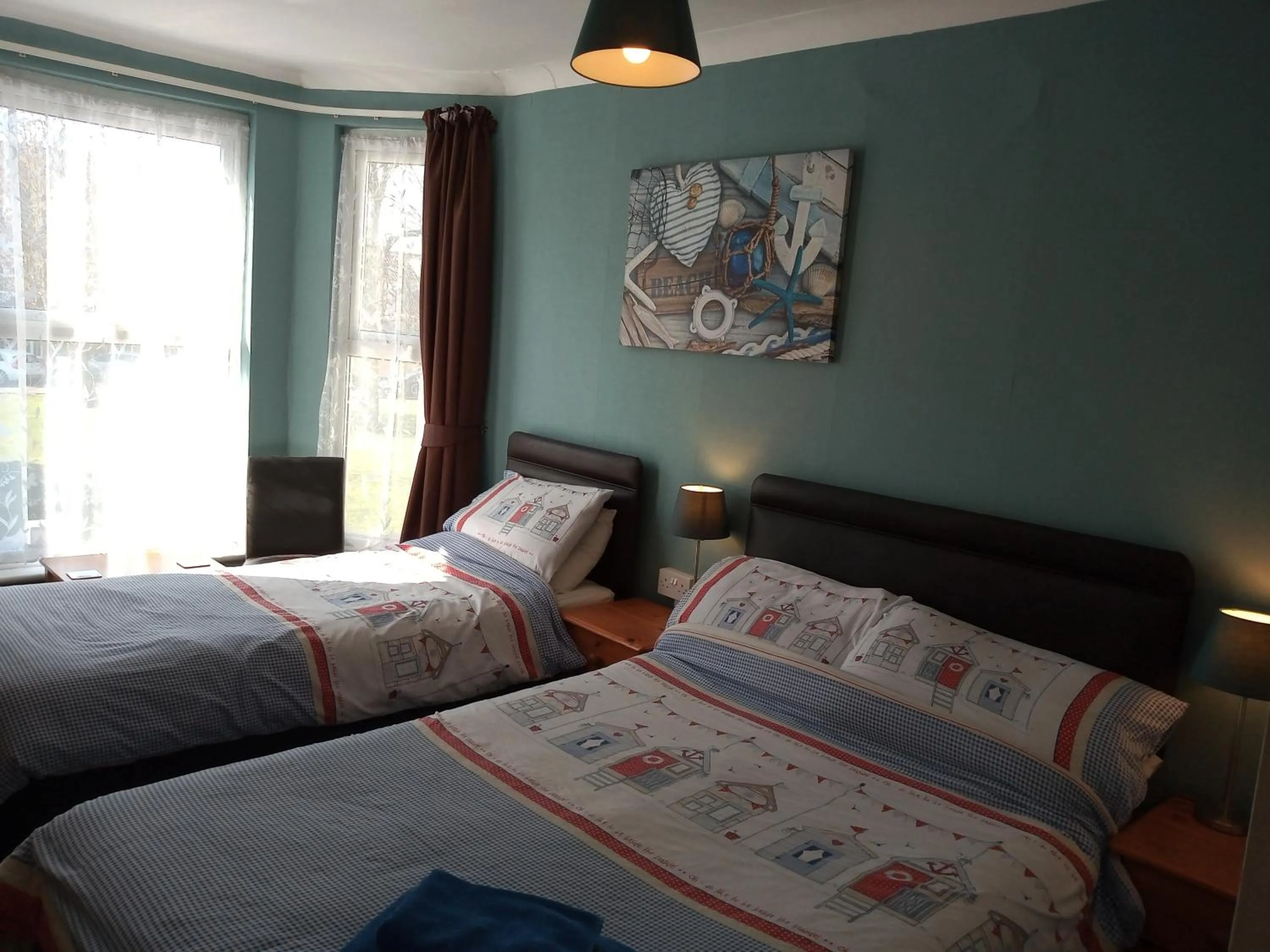 Bedroom, Bed in Sandcastles Guest House
