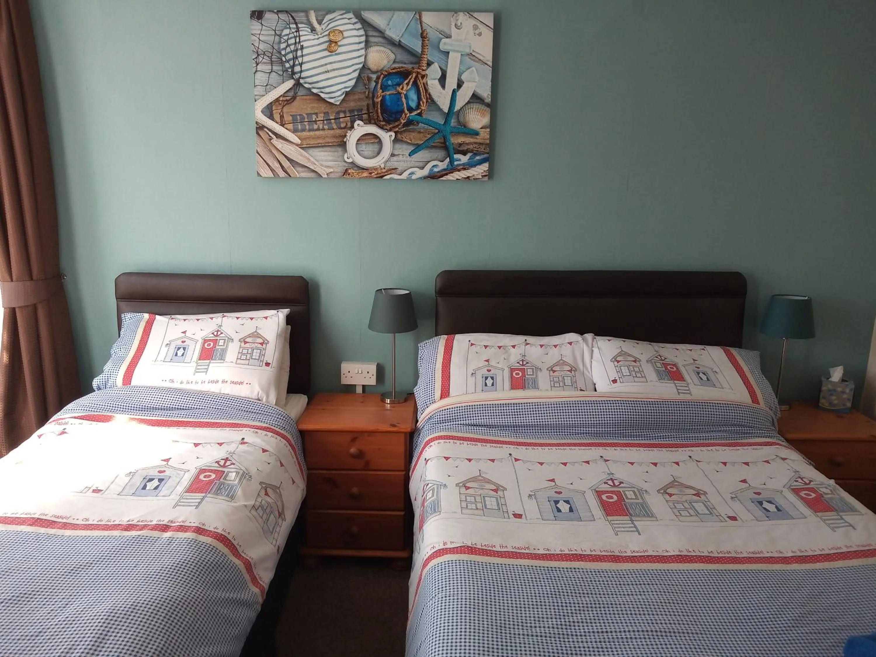 Bedroom, Bed in Sandcastles Guest House