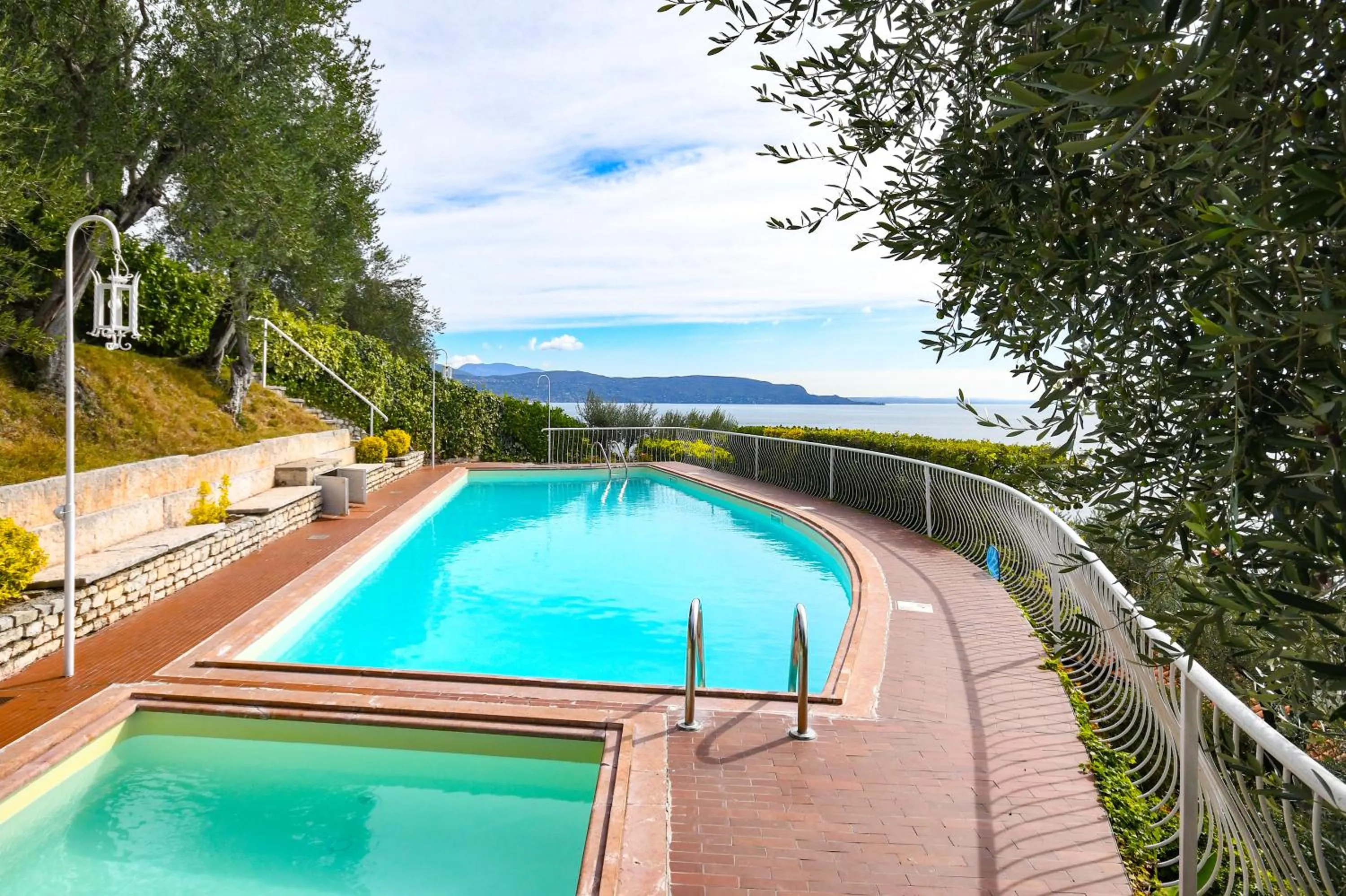 Property building in La Villa Fasano