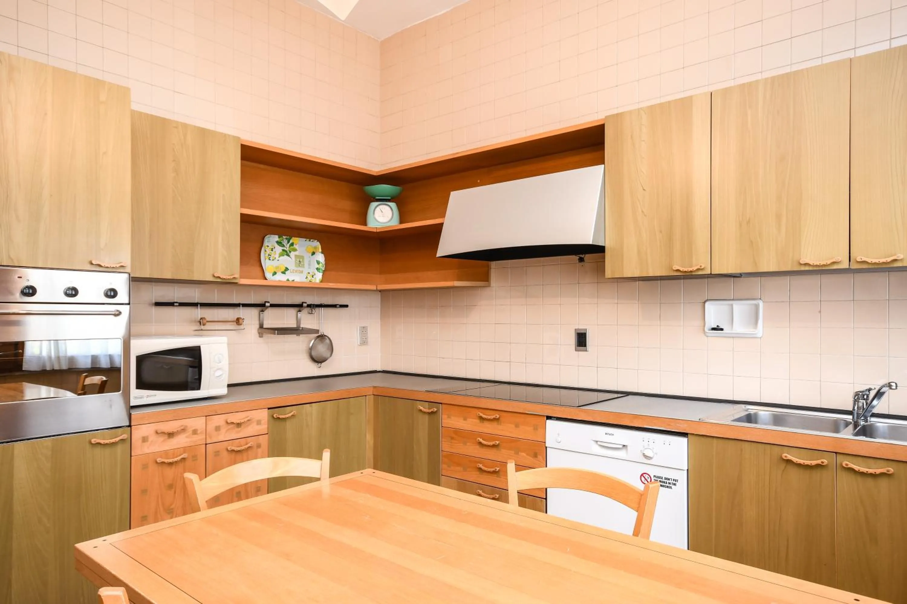 Kitchen or kitchenette in La Villa Fasano