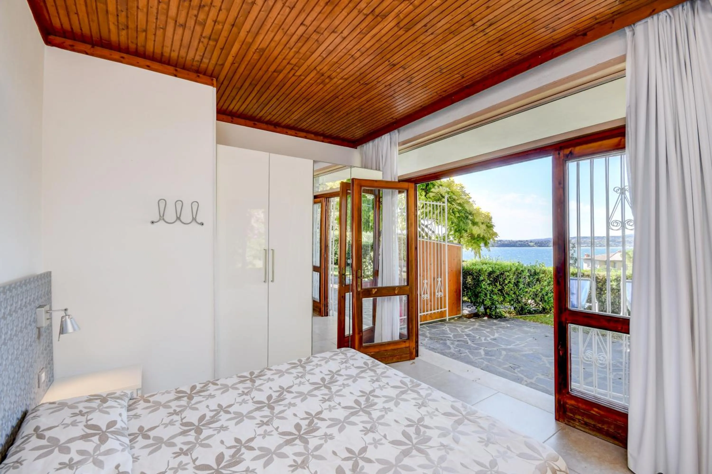 Bed in La Villa Fasano