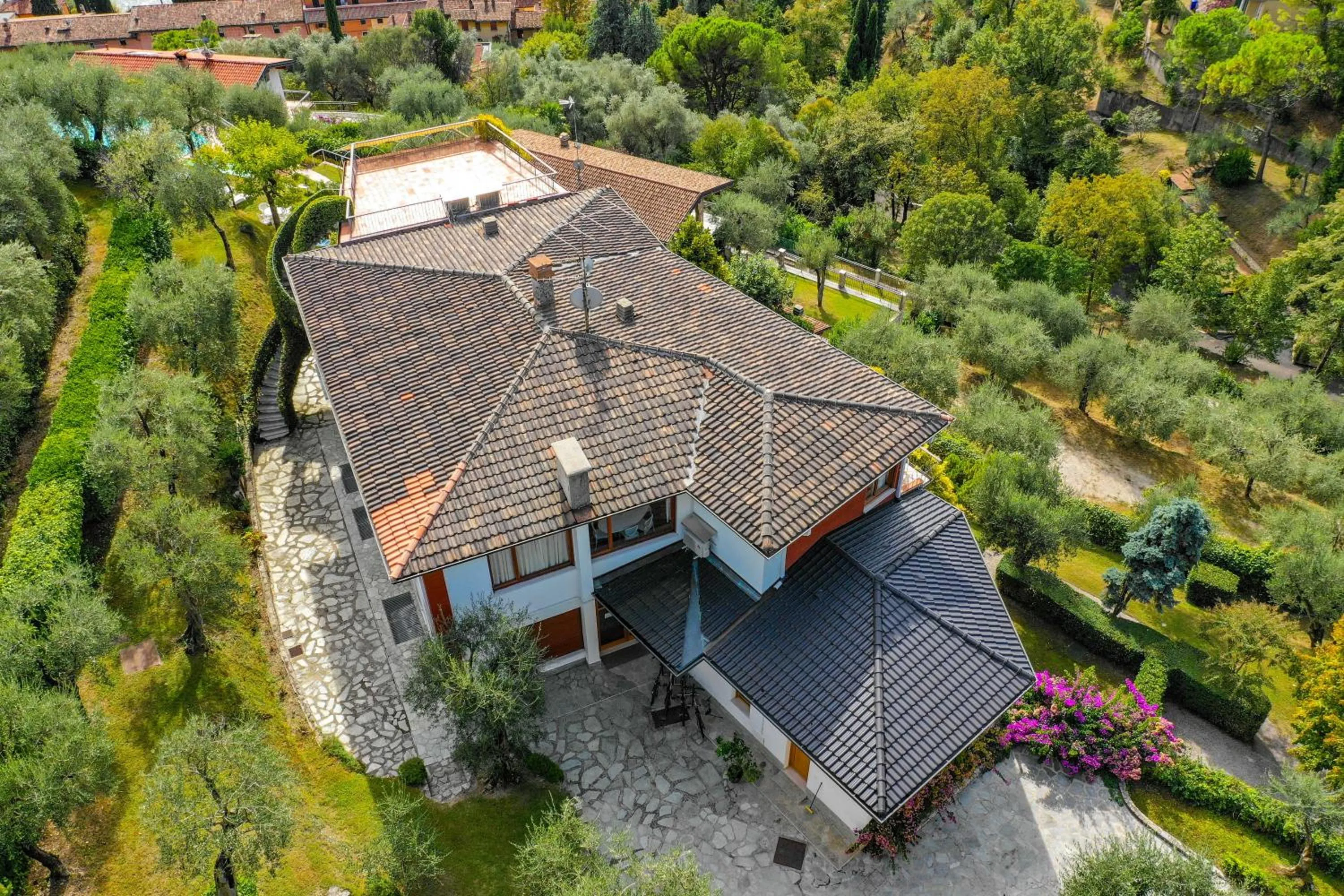 Property building in La Villa Fasano