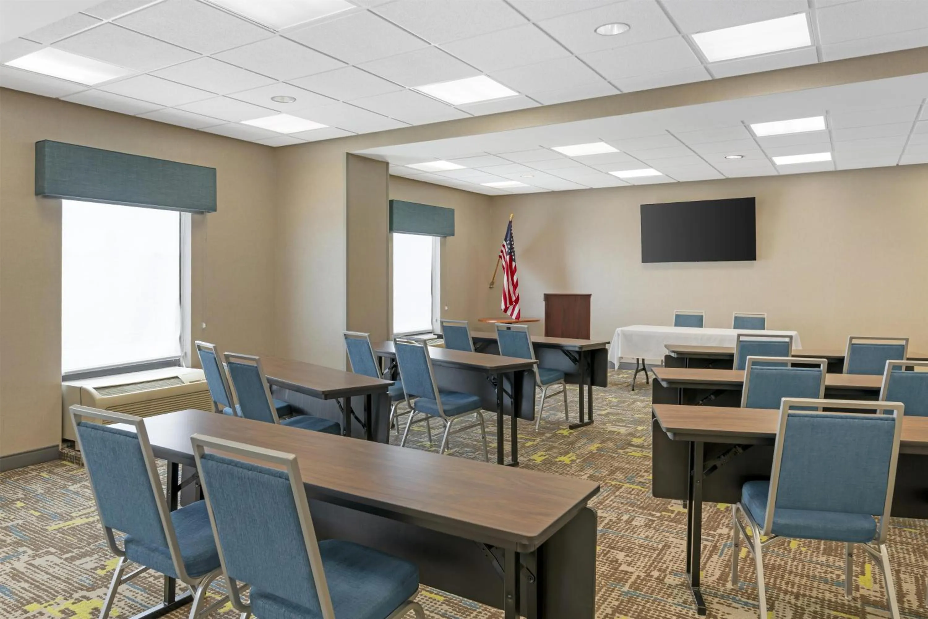 Meeting/conference room in Hampton Inn Junction City