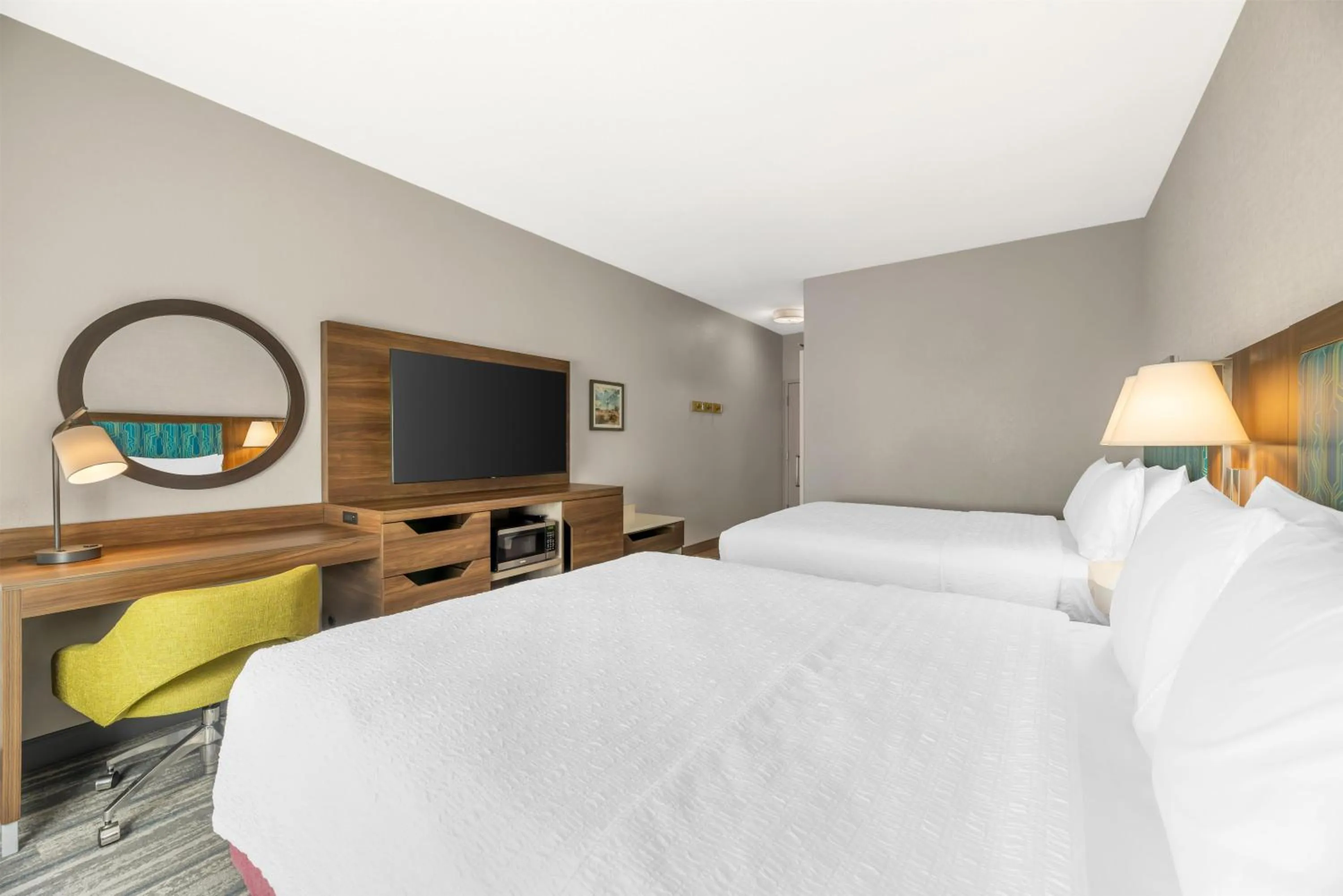 Bedroom, Bed in Hampton Inn Junction City