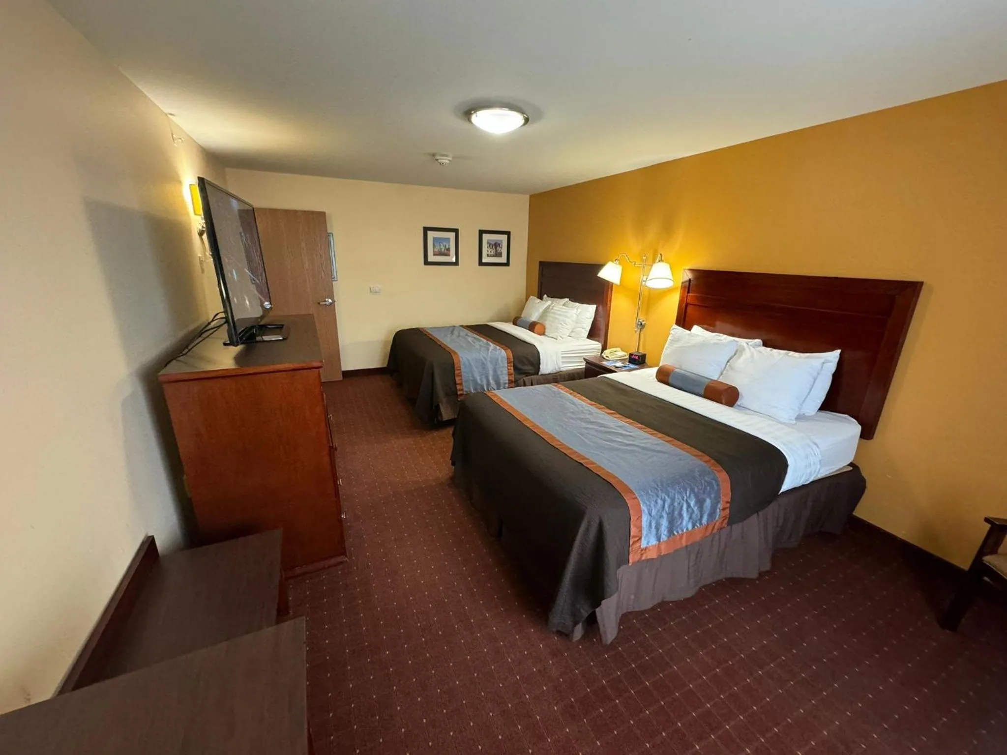 Bed in Americas Best Value Inn Saint Robert/Fort Leonard Wood