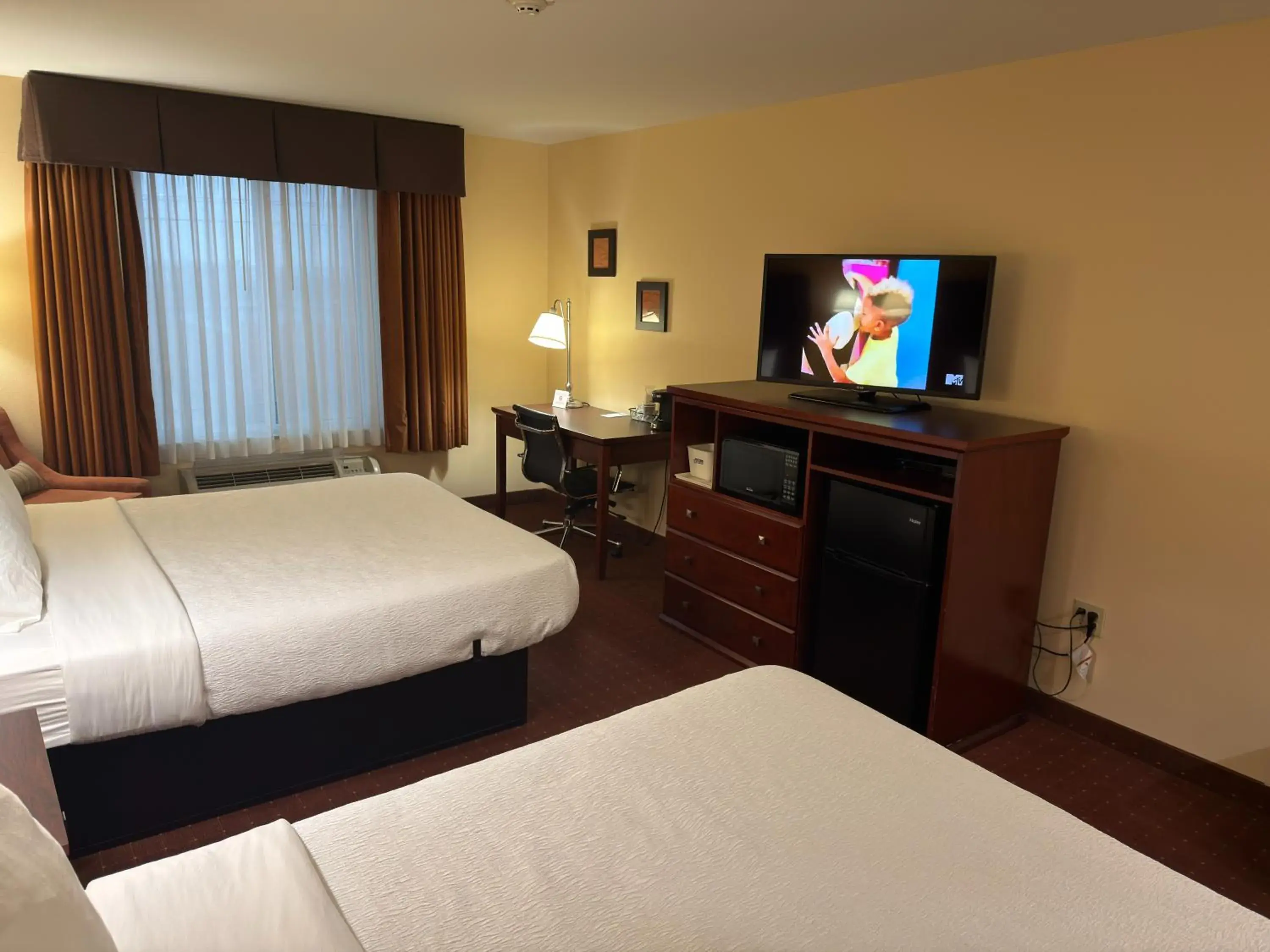 Bed in Americas Best Value Inn Saint Robert/Fort Leonard Wood Bed in Americas Best Value Inn Saint Robert/Fort Leonard Wood