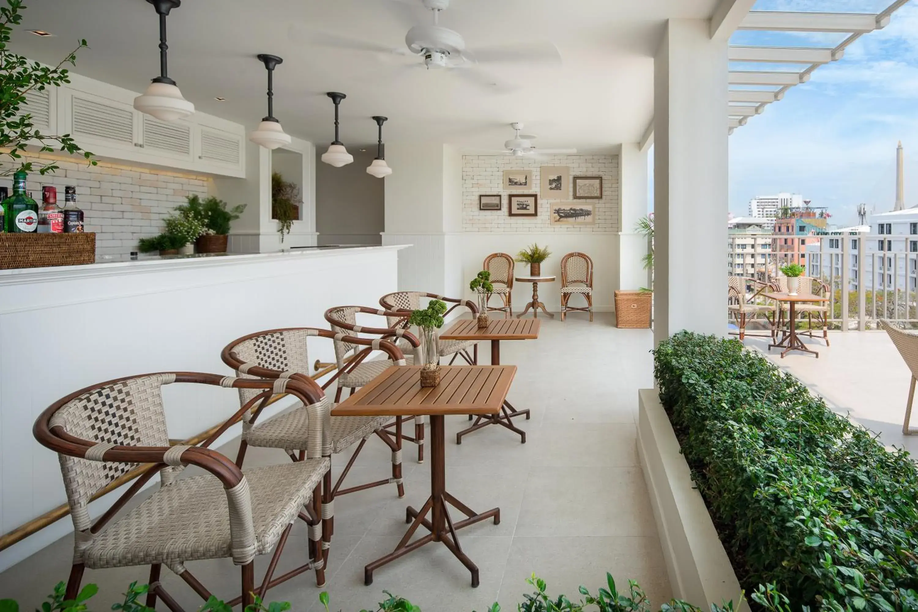 Lounge or bar in Casa Vimaya Riverside Lounge or bar in Casa Vimaya Riverside