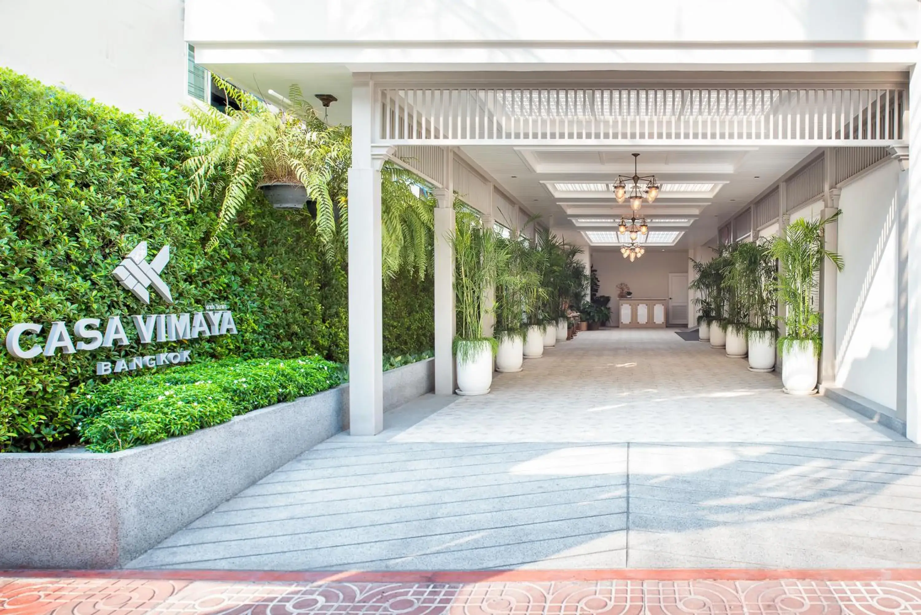 Facade/entrance in Casa Vimaya Riverside Facade/entrance in Casa Vimaya Riverside