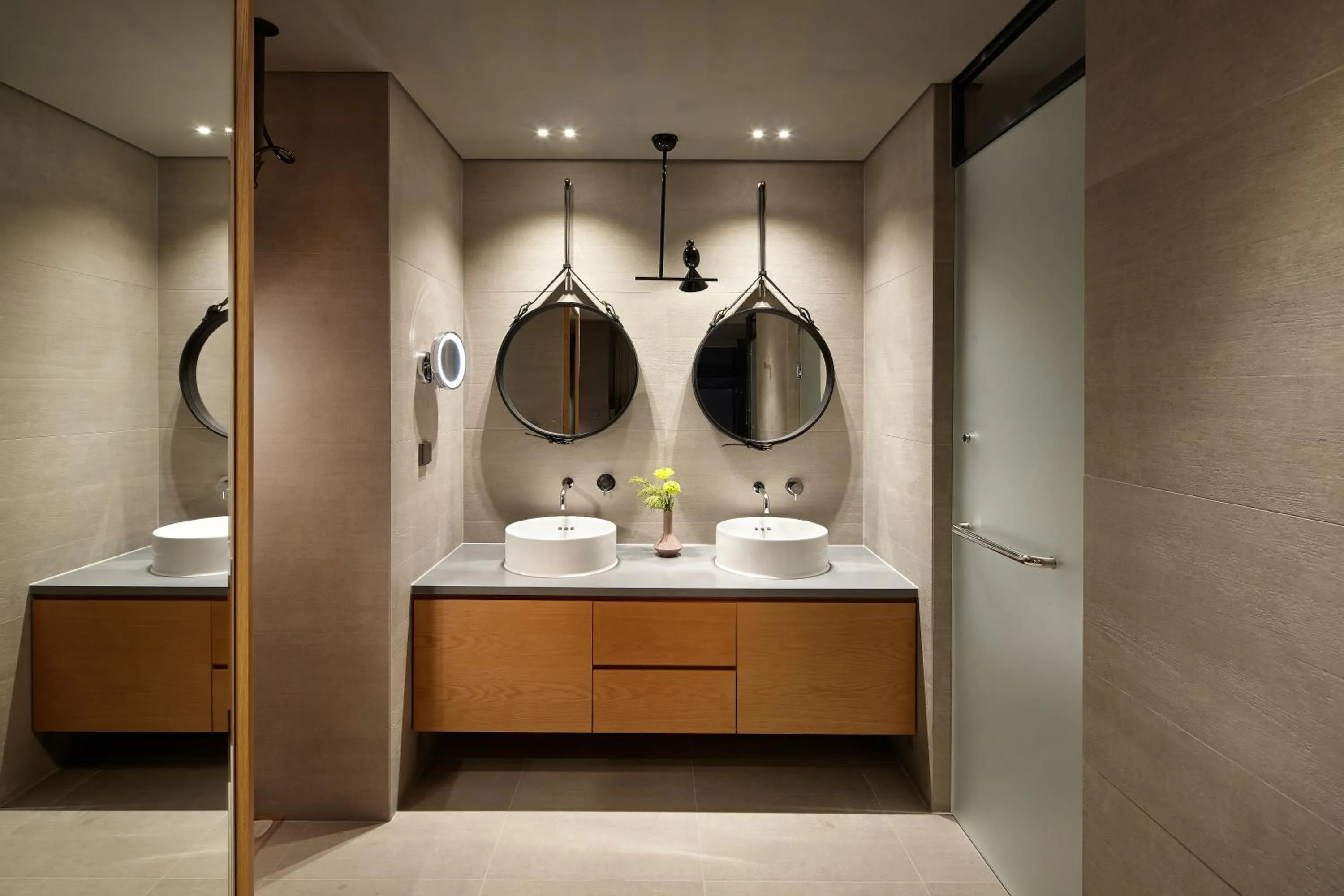 Bathroom in L7 Hongdae