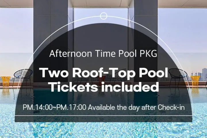 Swimming pool in L7 Hongdae