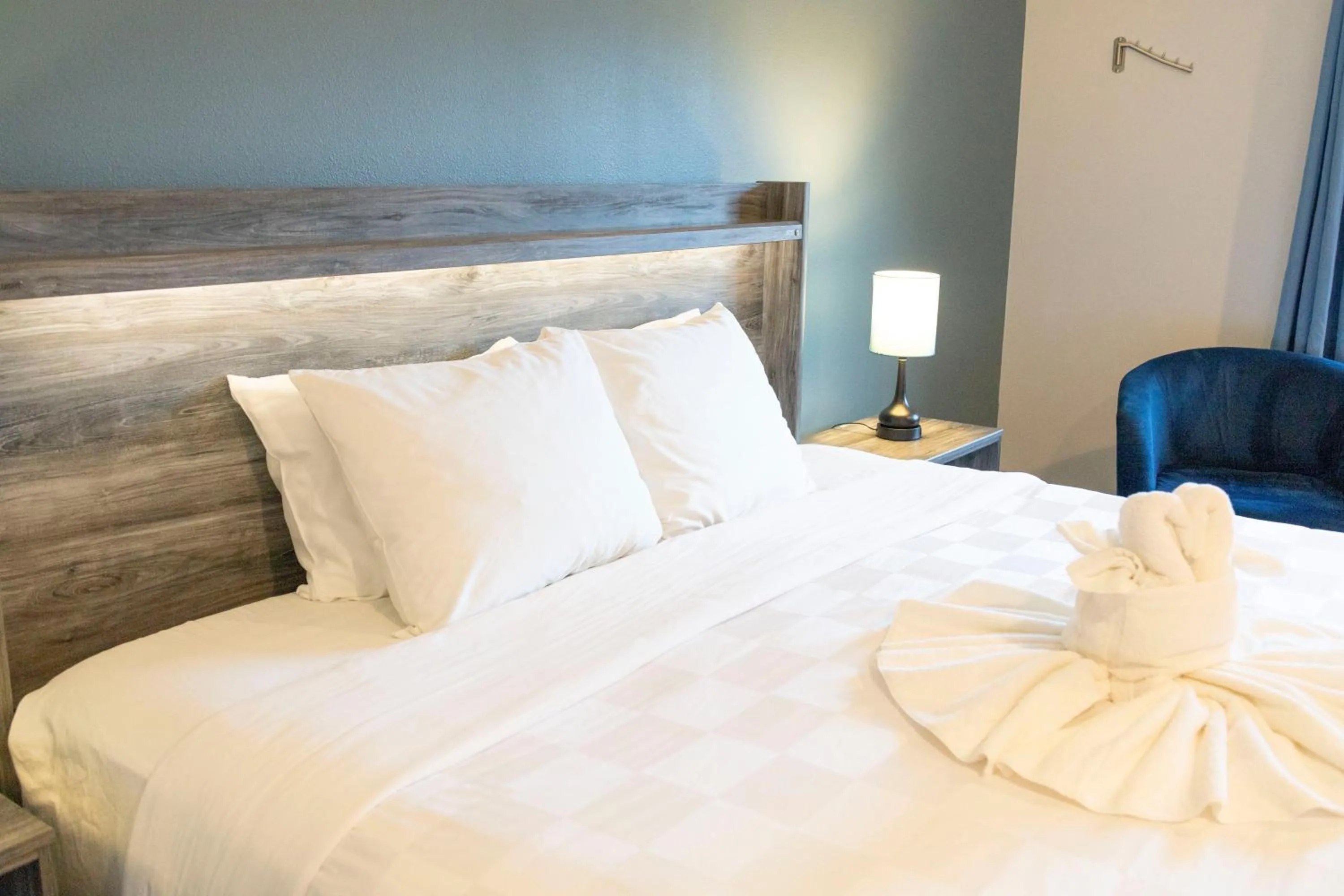 Bed in RiverWalk Inn