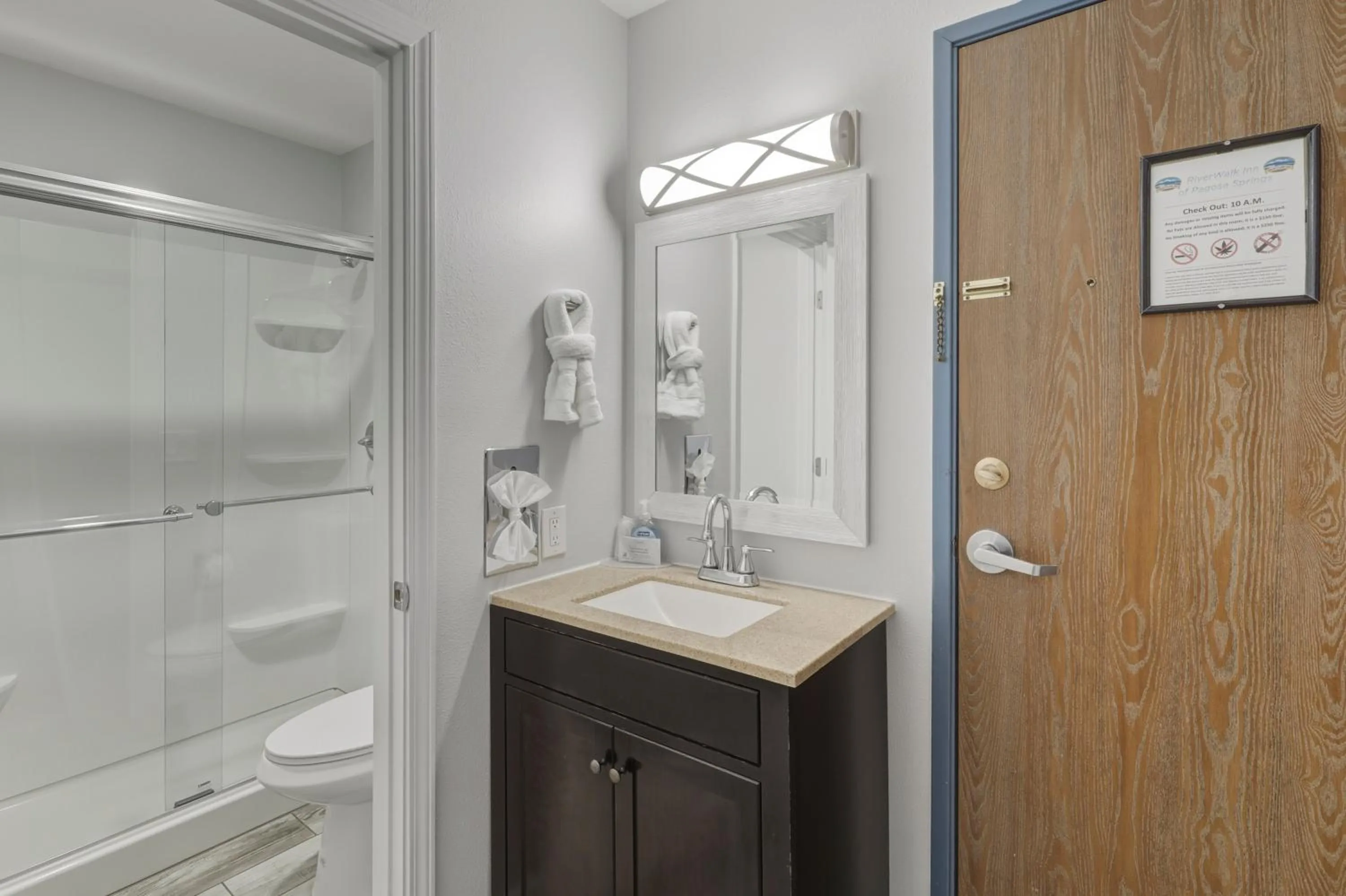 Shower in RiverWalk Inn