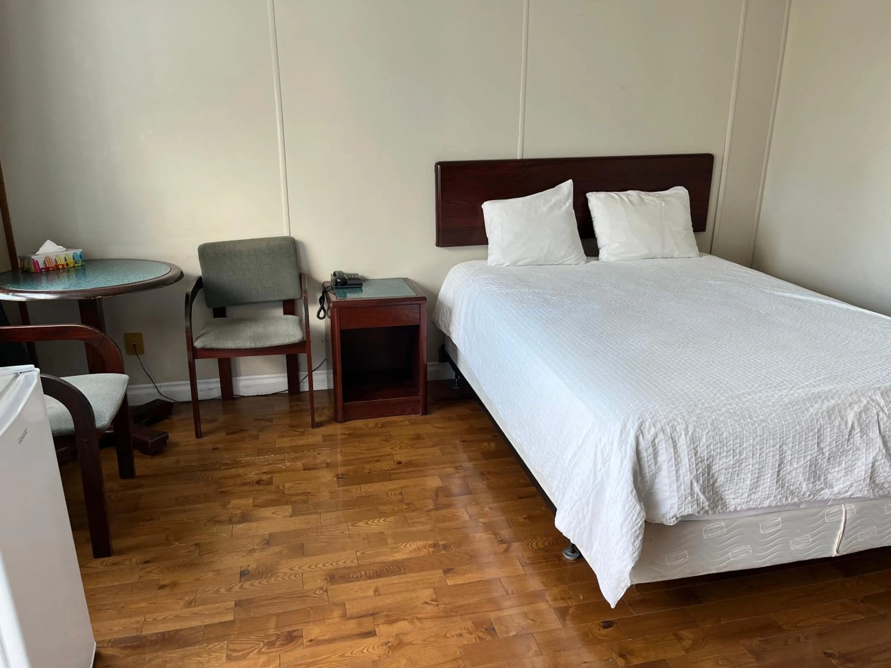 Bed in Motel Clair Mont