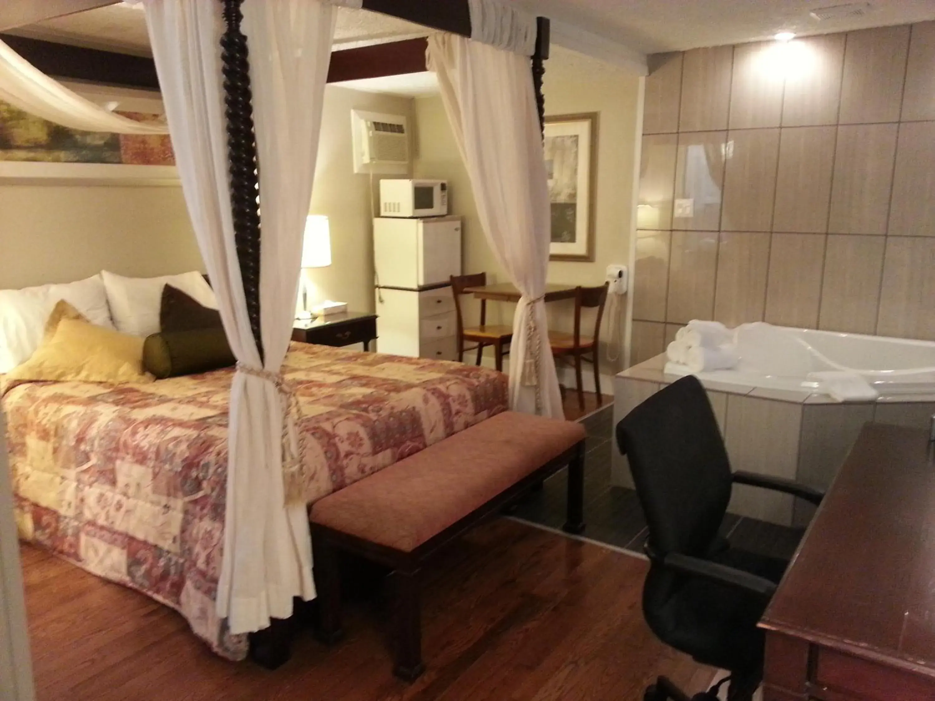 Deluxe Queen Room in Motel Clair Mont Deluxe Queen Room in Motel Clair Mont