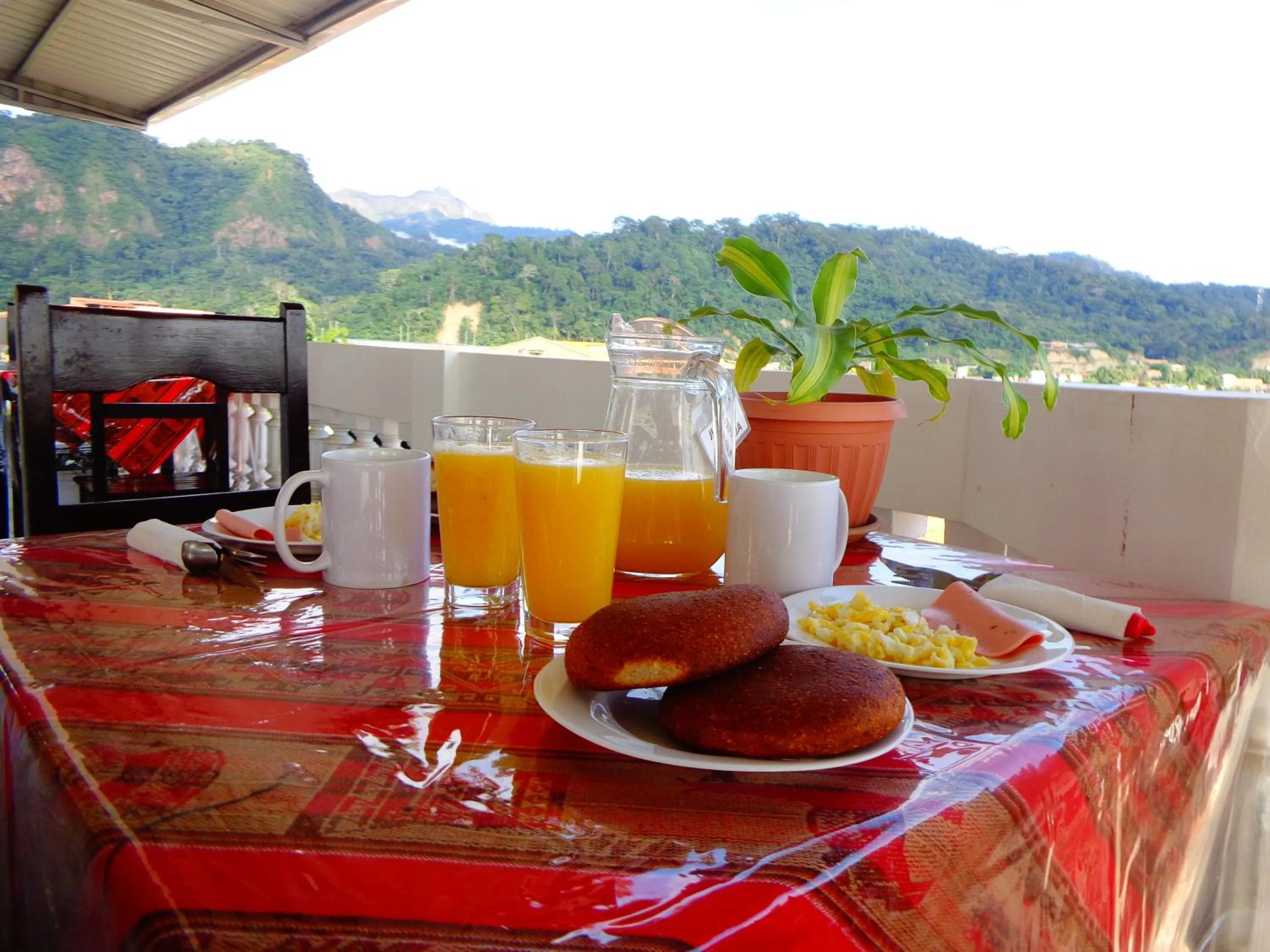 Dining area in Hotel Pampa & Selva