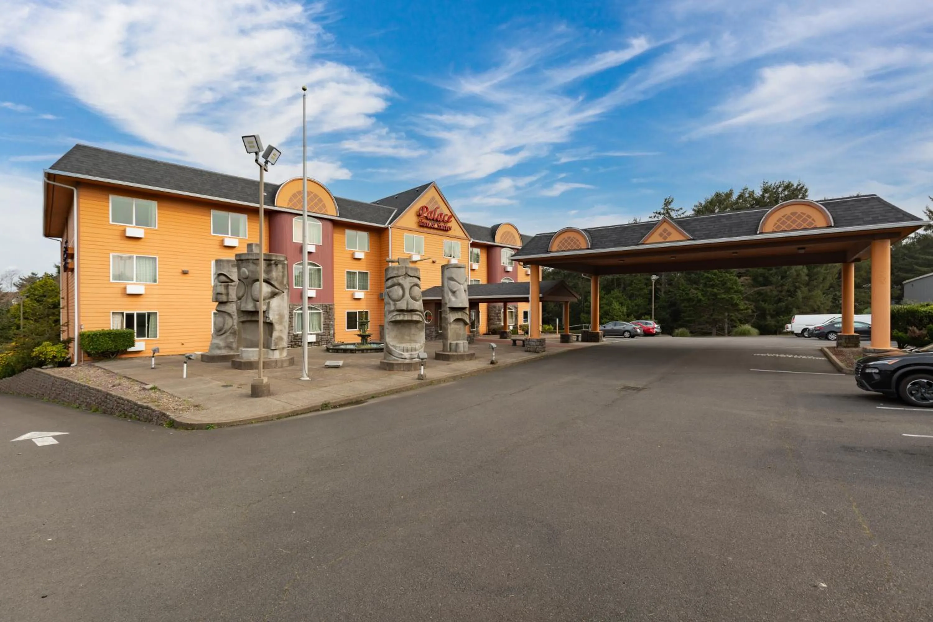 Palace Inn & Suites