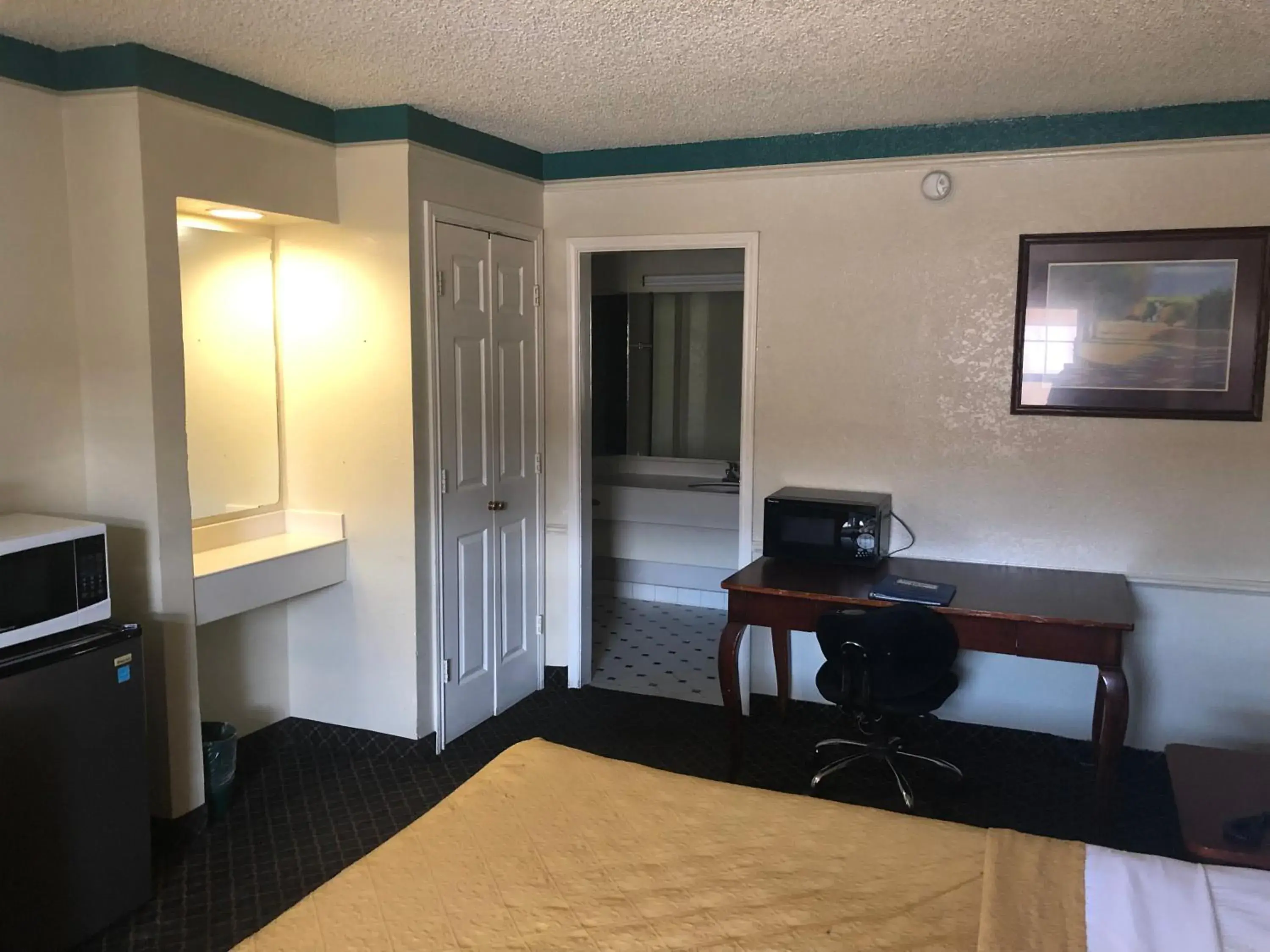 Area and facilities, Bed in Americas Best Value Inn Denver