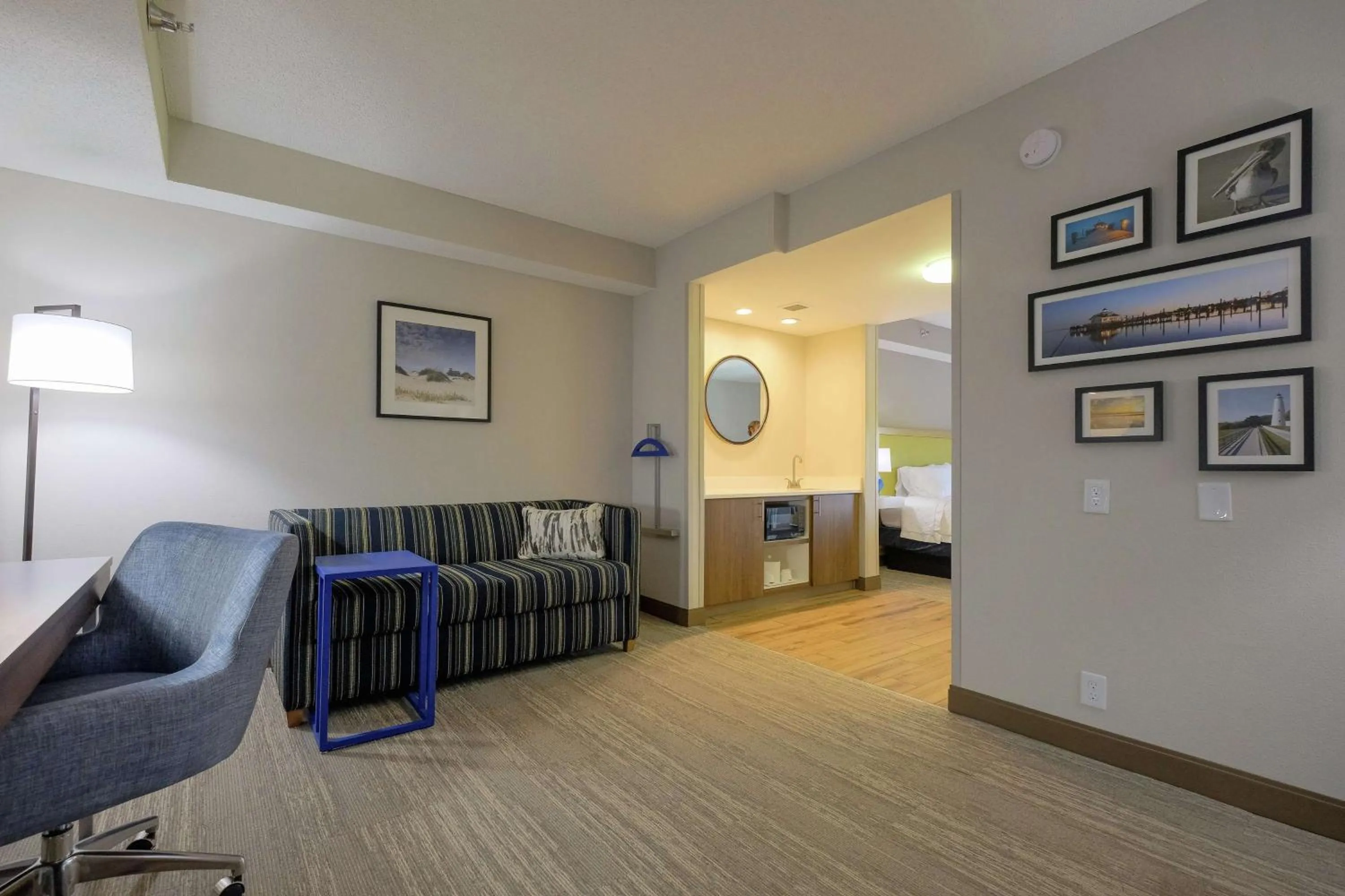 Bedroom in Hampton Inn Edenton