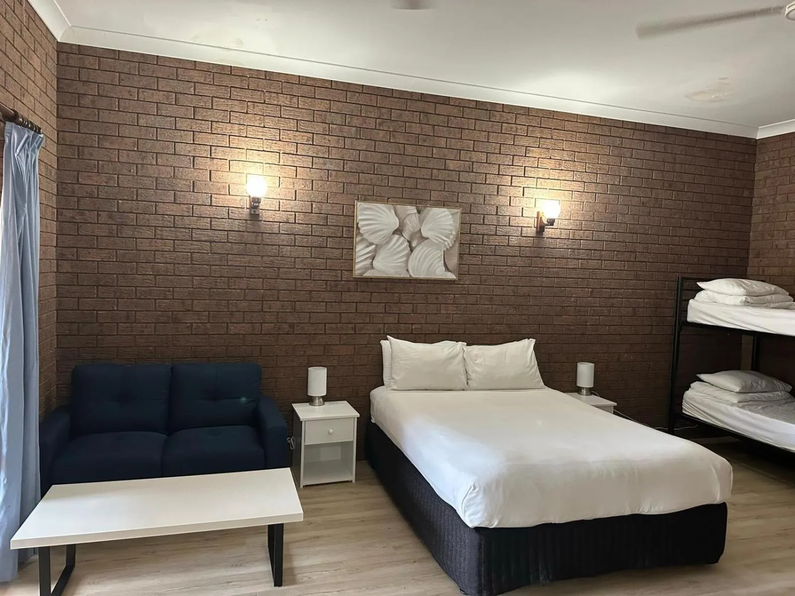 Bed in Knotts Crossing Resort