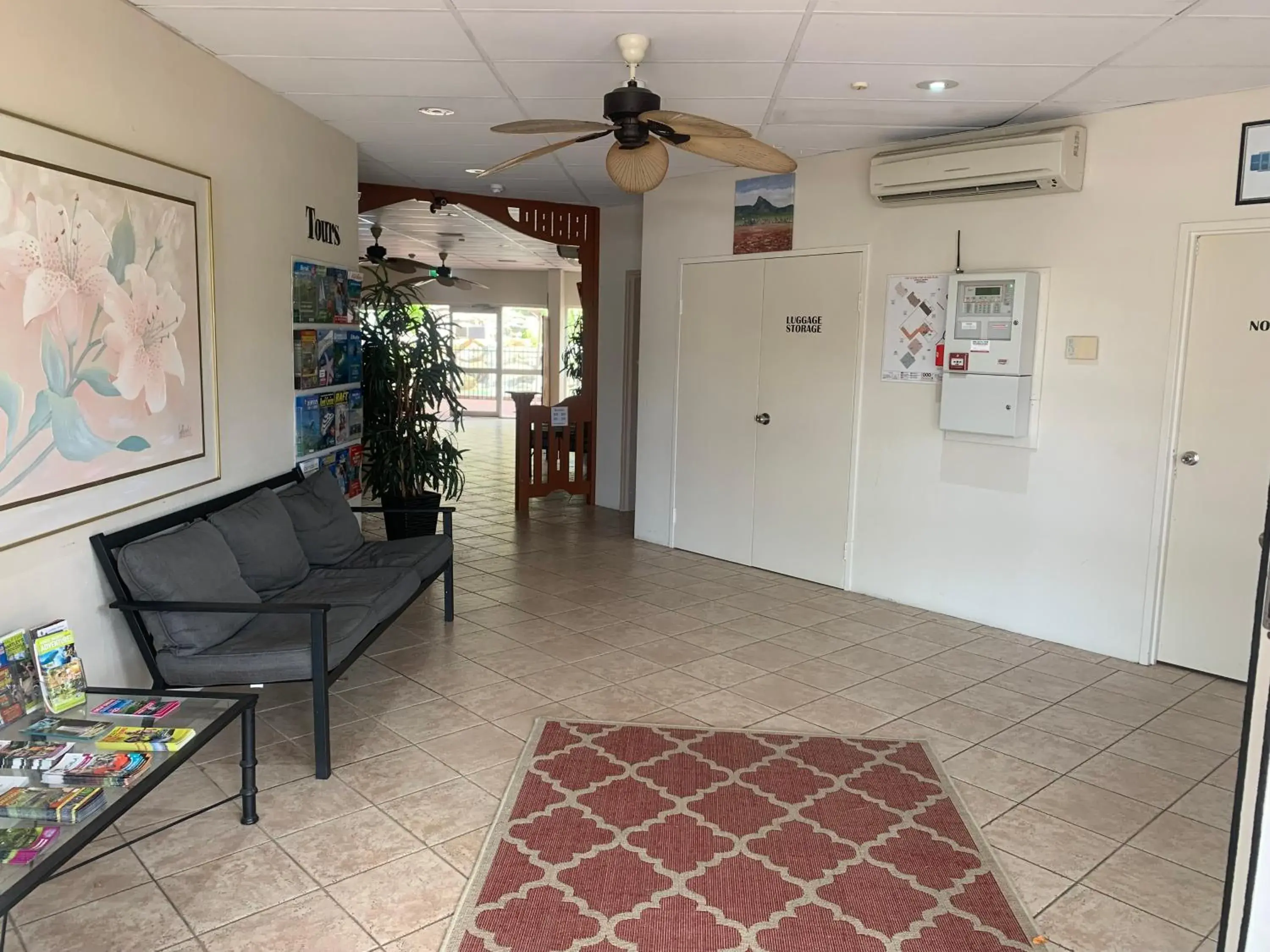 Lobby or reception in Cairns City Sheridan Motel Lobby or reception in Cairns City Sheridan Motel