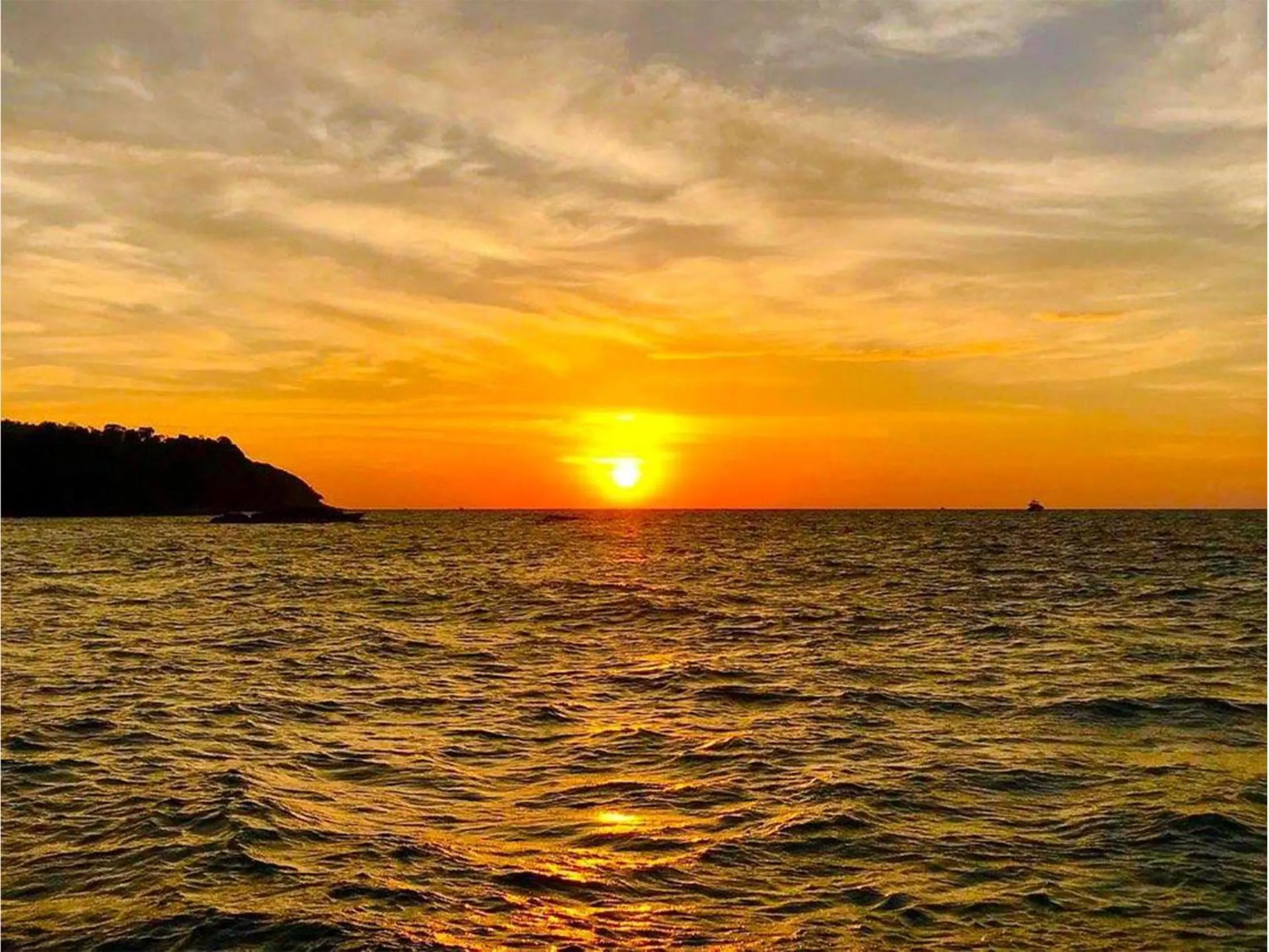 Sunset in The Cliff Hostel, M'Pay Bay