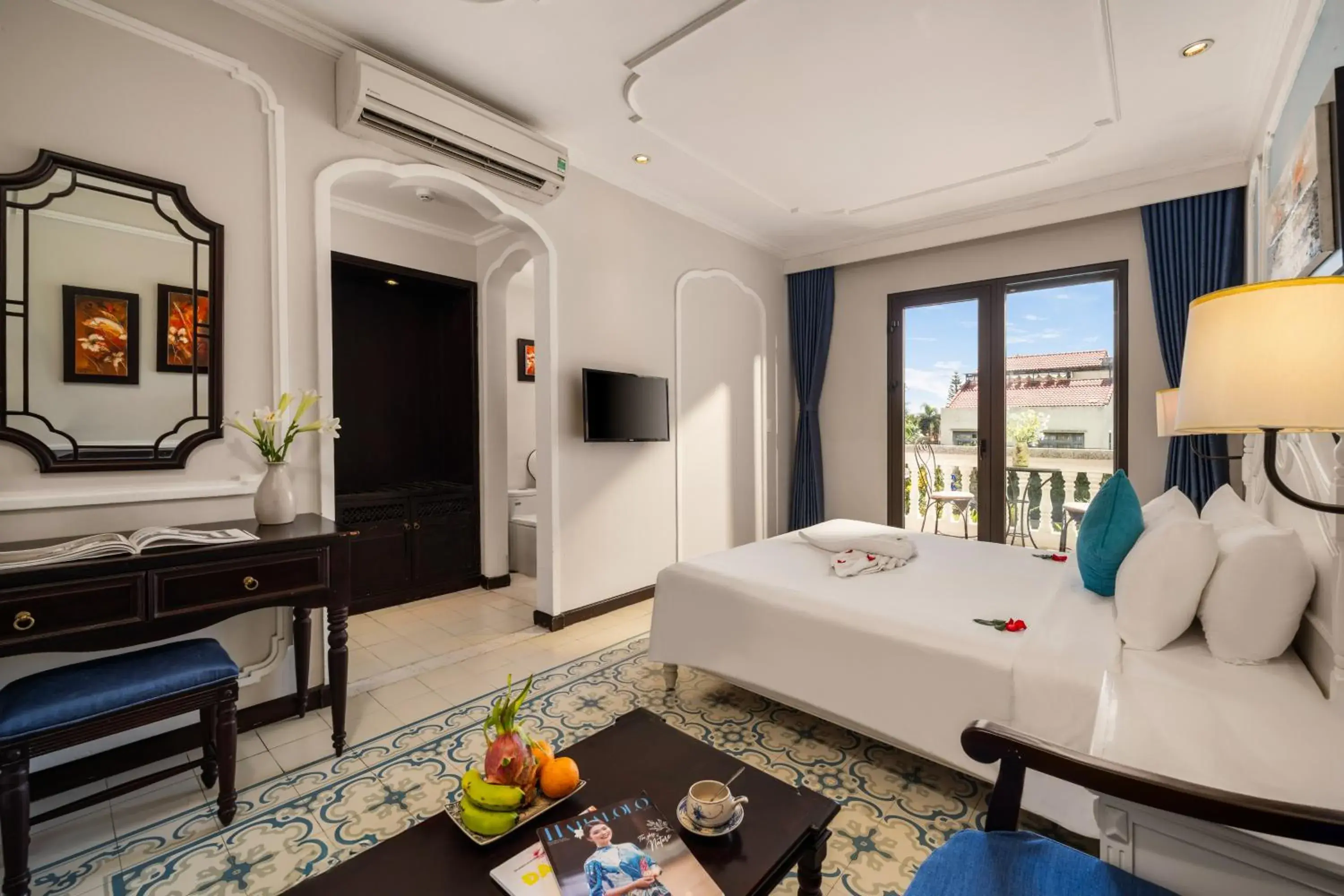 Deluxe Double Room with Balcony and Pool View in Hoi An Rosemary Boutique Hotel & Spa - A Peaceful Retreat Deluxe Double Room with Balcony and Pool View in Hoi An Rosemary Boutique Hotel & Spa - A Peaceful Retreat