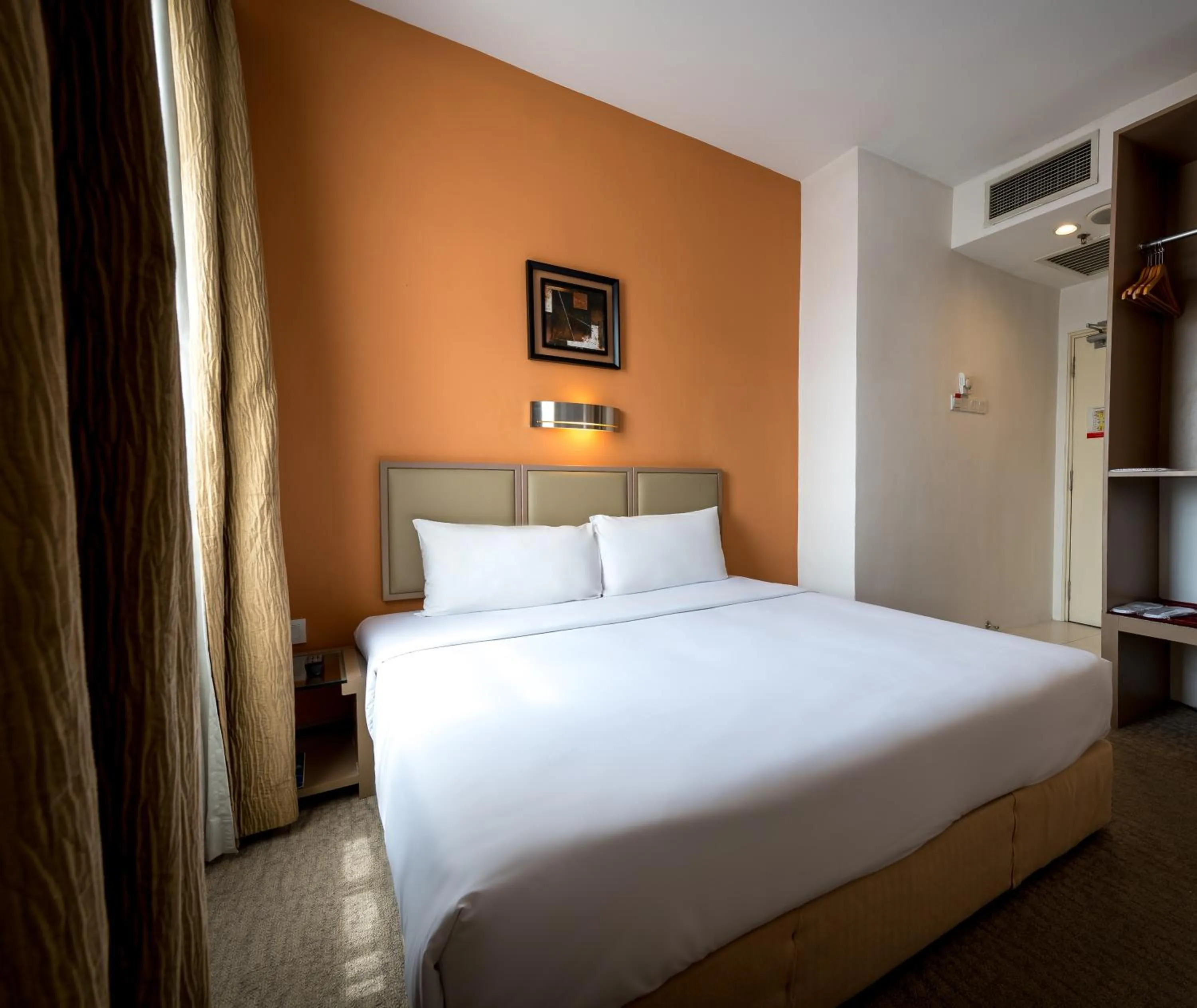 Bedroom, Bed in Hotel Sentral Pudu @ City Centre / Bukit Bintang