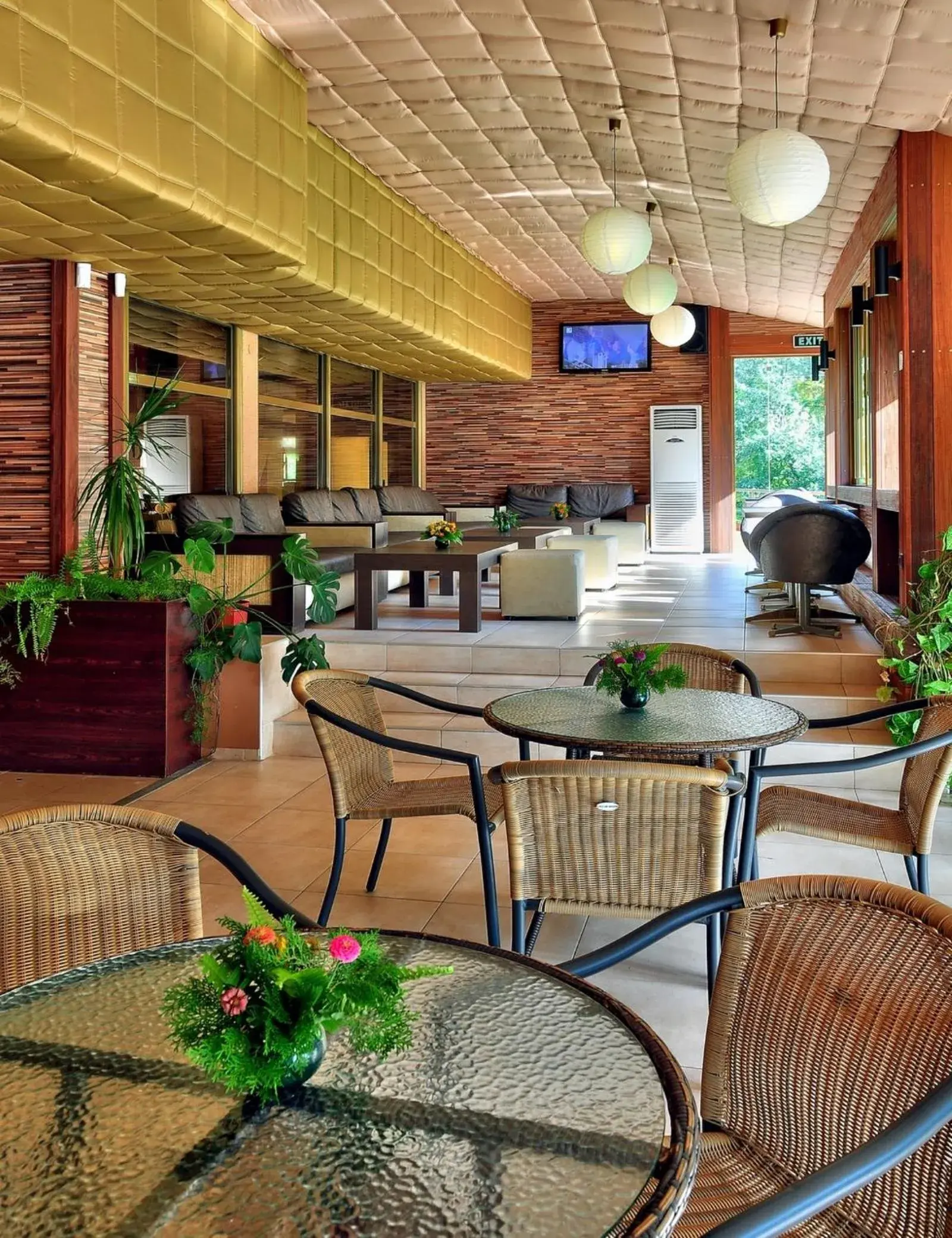 Lounge or bar in Havana Hotel - All Inclusive Lounge or bar in Havana Hotel - All Inclusive