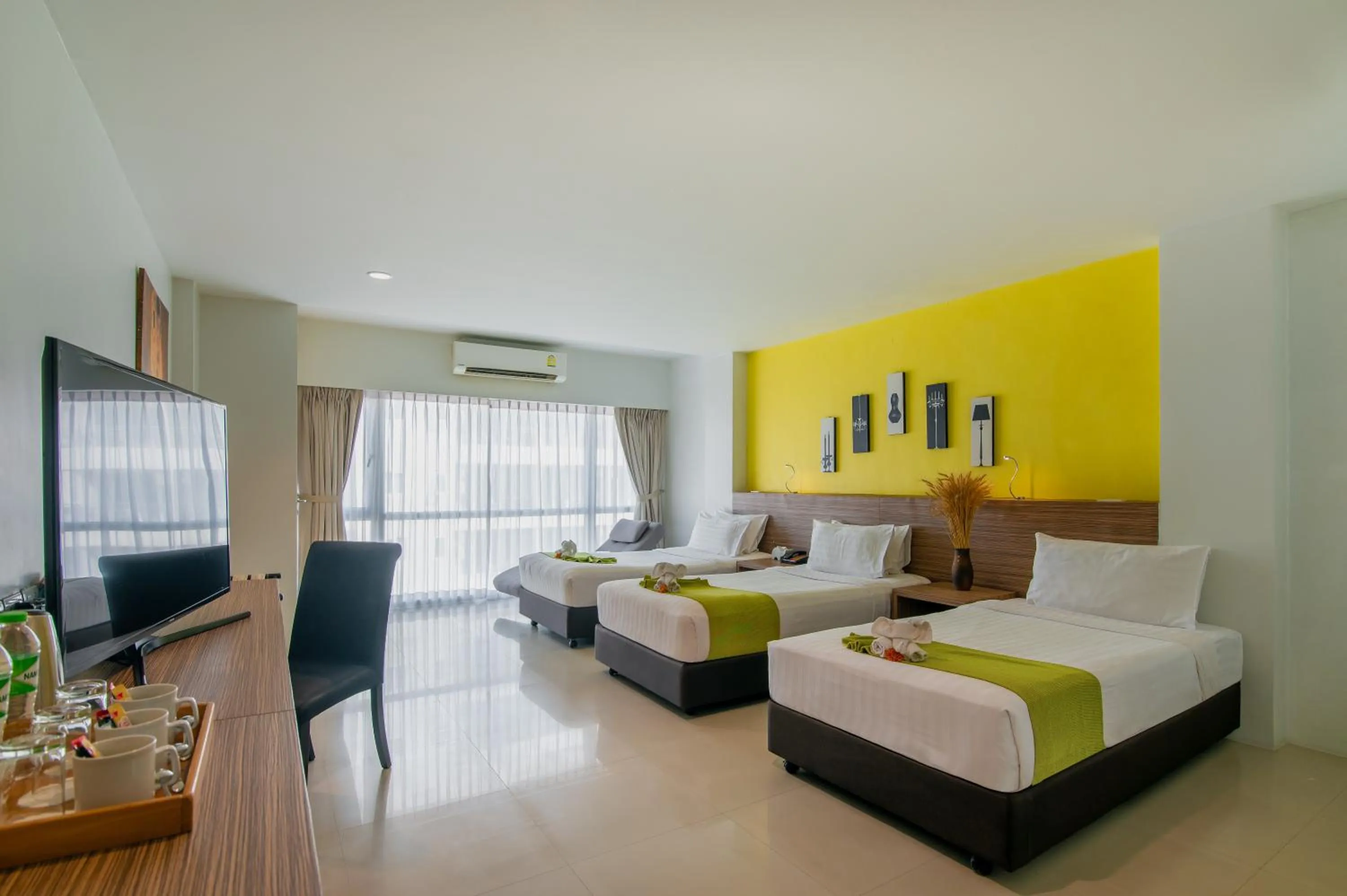 Bed in The Lantern Resorts Patong - SHA Extra Plus