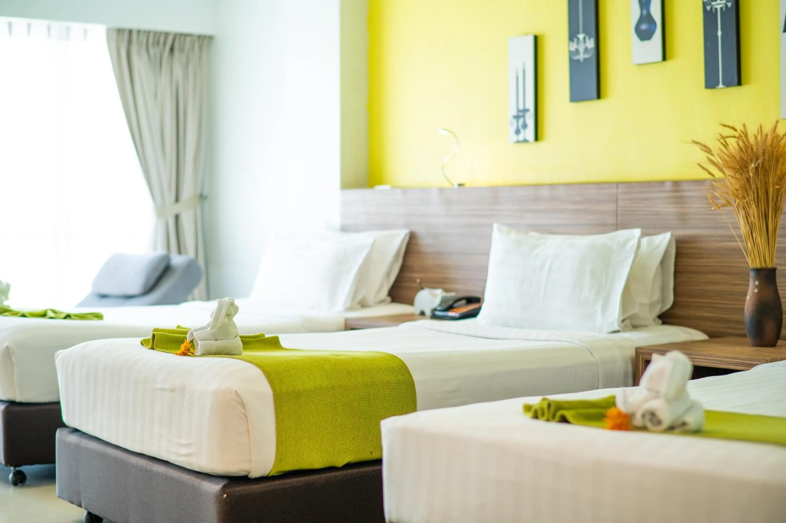 Bed in The Lantern Resorts Patong - SHA Extra Plus