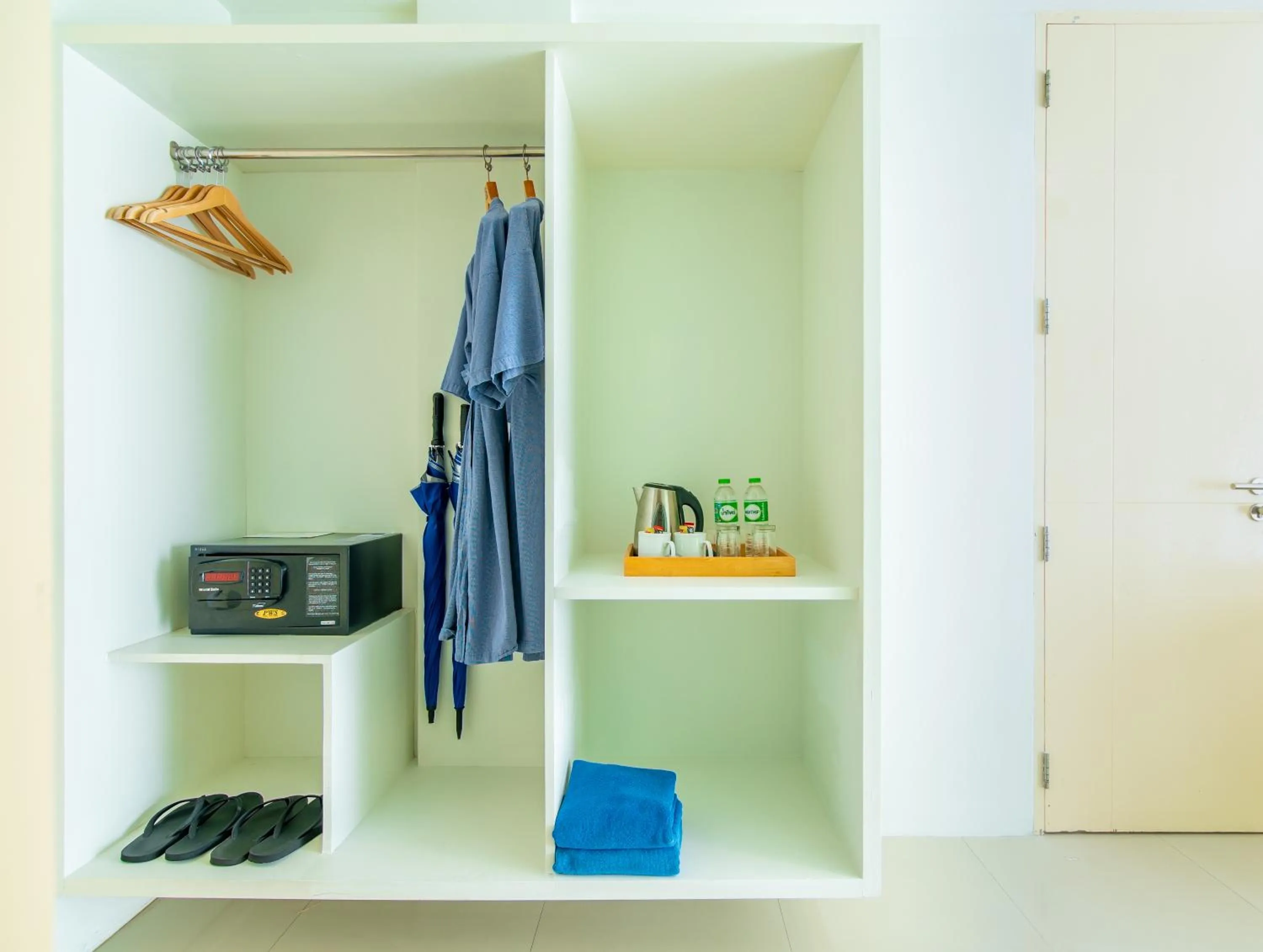 Coffee/tea facilities in The Lantern Resorts Patong - SHA Extra Plus