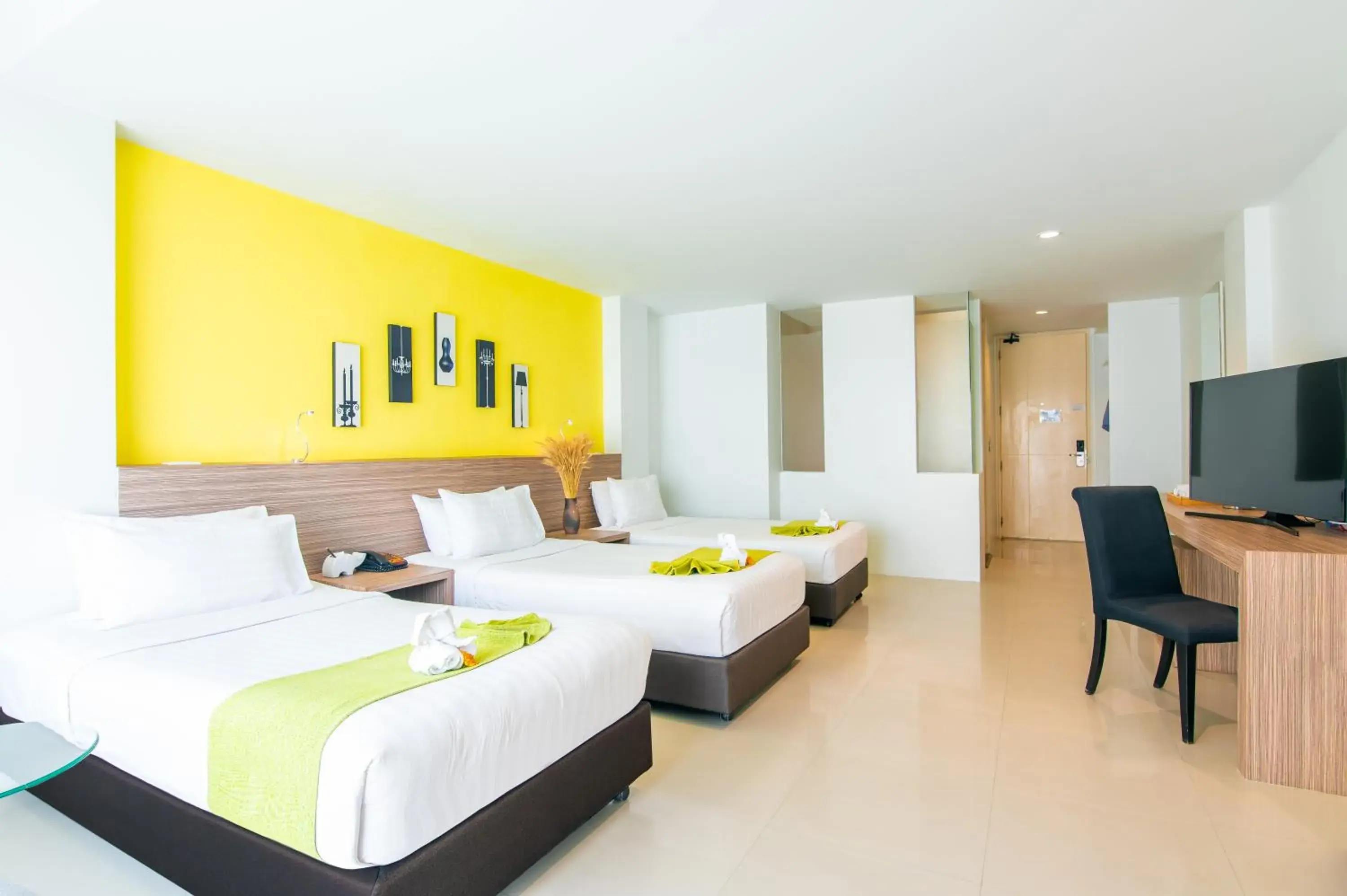 Bed in The Lantern Resorts Patong - SHA Extra Plus Bed in The Lantern Resorts Patong - SHA Extra Plus