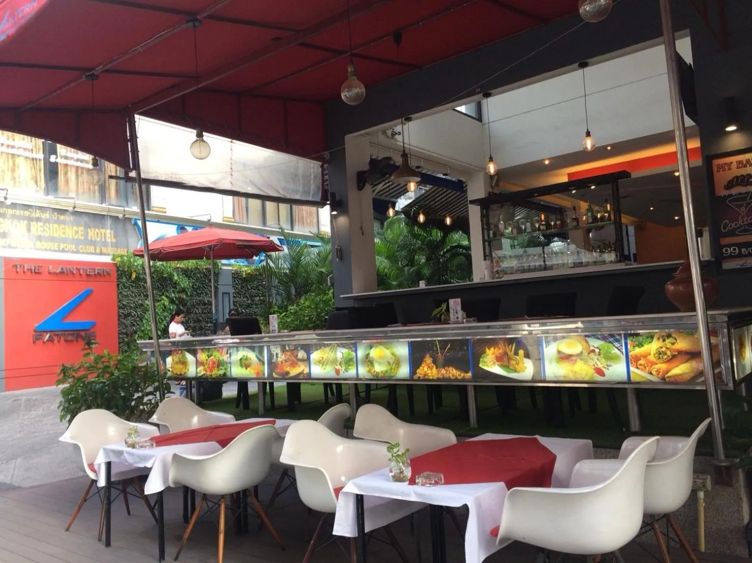 Restaurant/places to eat in The Lantern Resorts Patong - SHA Extra Plus