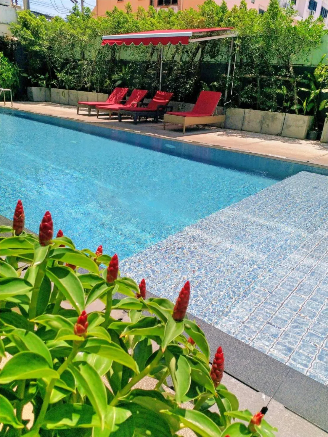 Swimming pool in The Lantern Resorts Patong - SHA Extra Plus