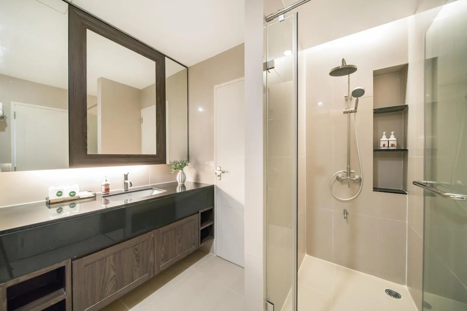 Shower in Altera Hotel and Residence by At Mind