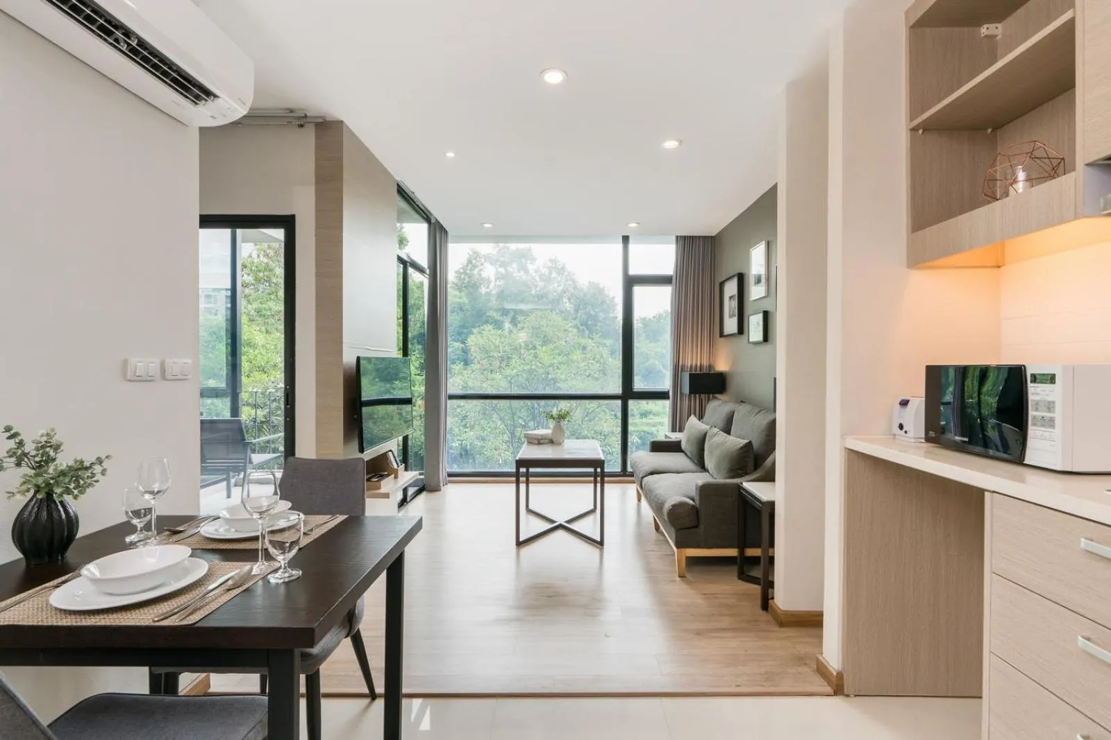 Dining area in Altera Hotel and Residence by At Mind