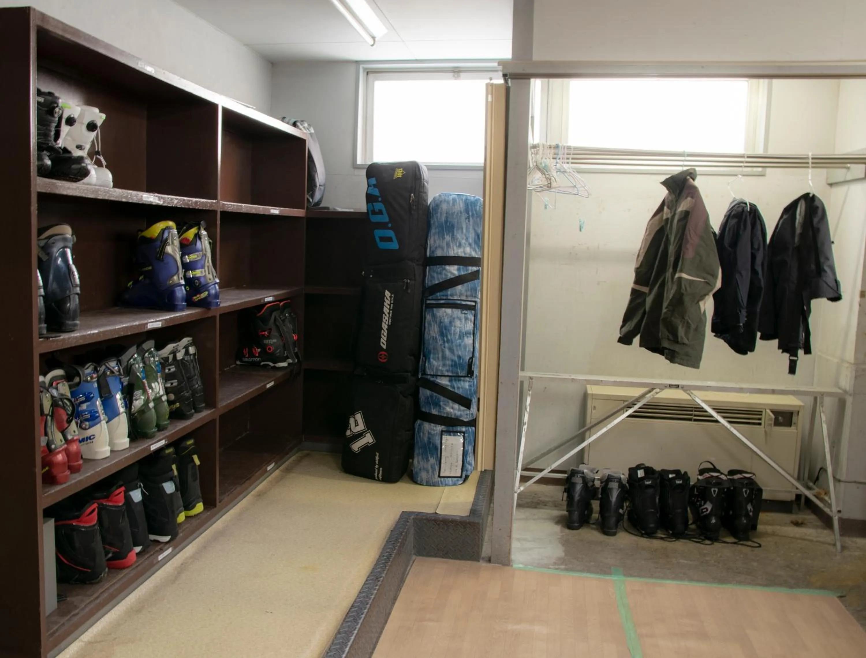 Ski School in La Vista Hotel Tsugaike - Stay on the Slopes