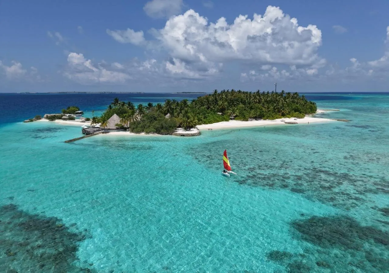 Beach in Makunudu Island- An Intimate Hideaway