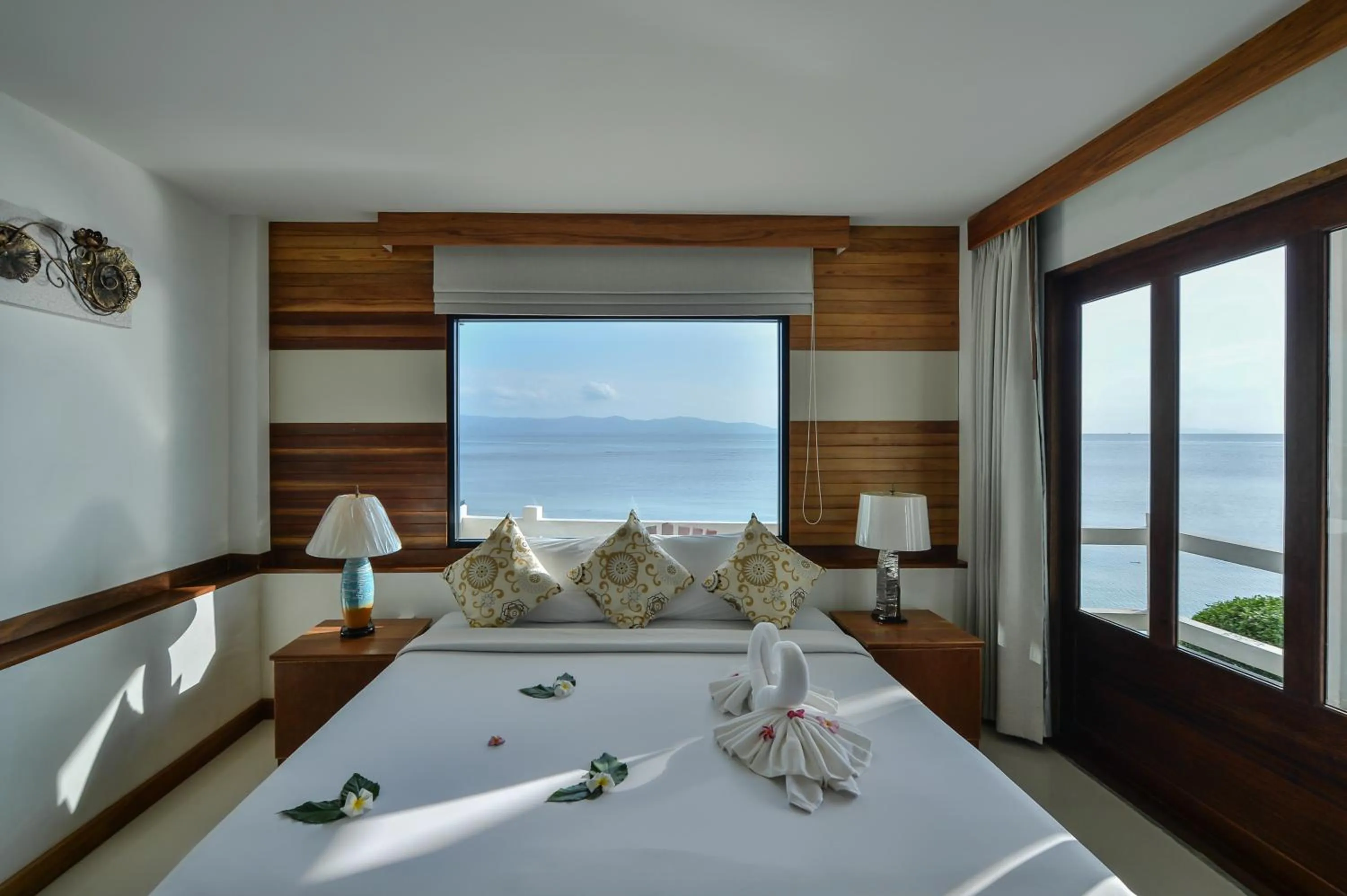 Bed in Neptune's Villa