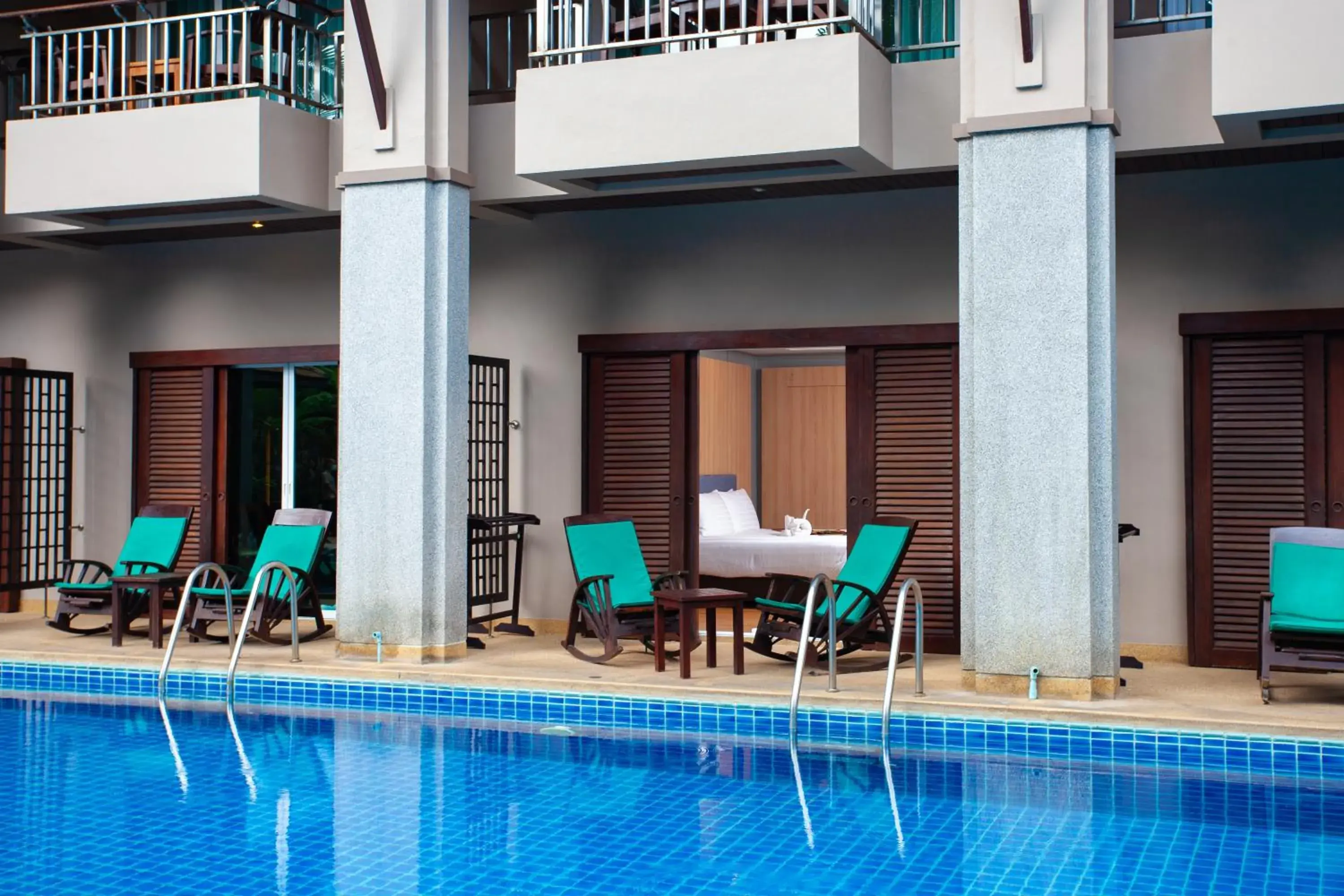 Balcony/Terrace in Thanthip Beach Resort Patong Balcony/Terrace in Thanthip Beach Resort Patong