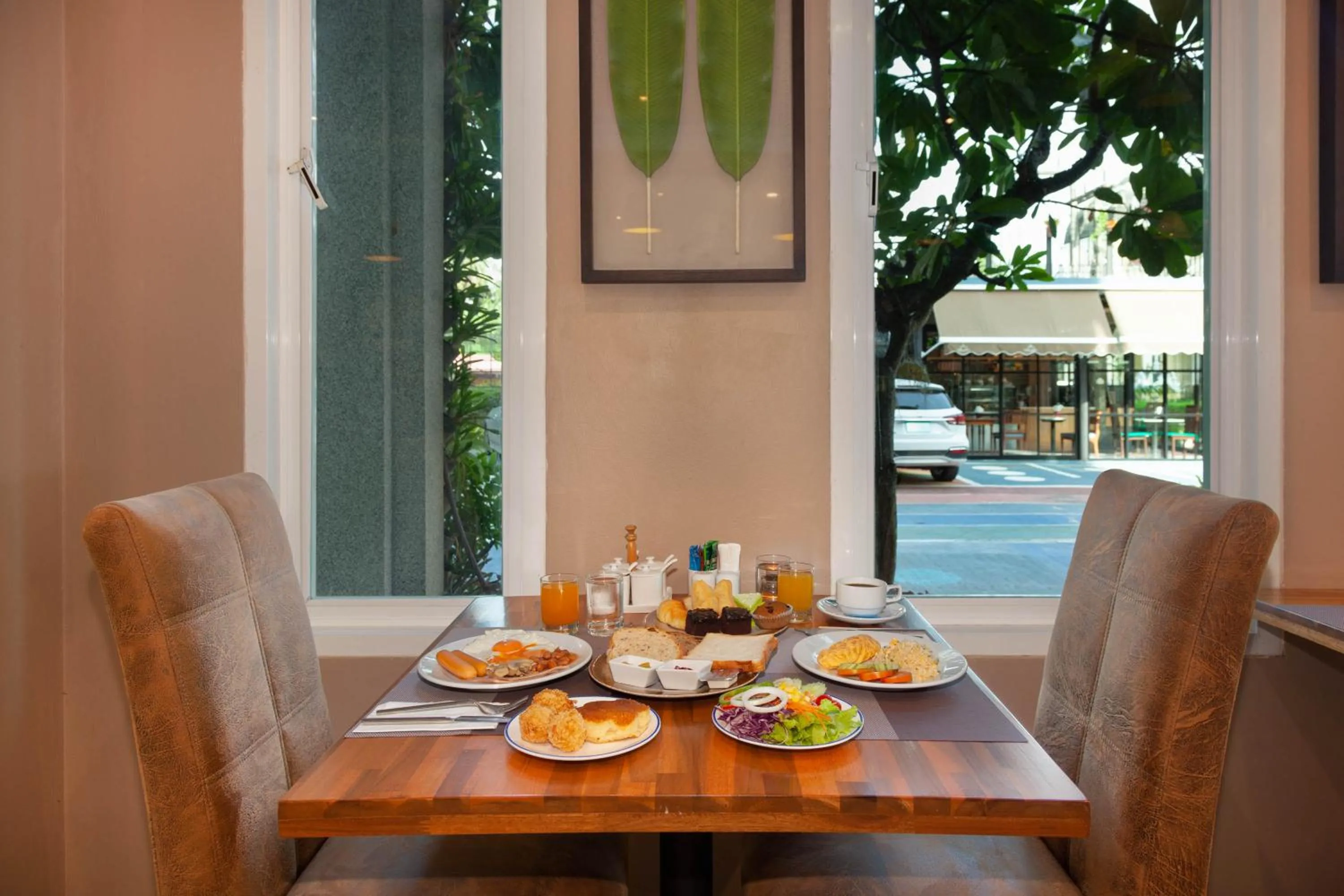 Breakfast in Thanthip Beach Resort Patong