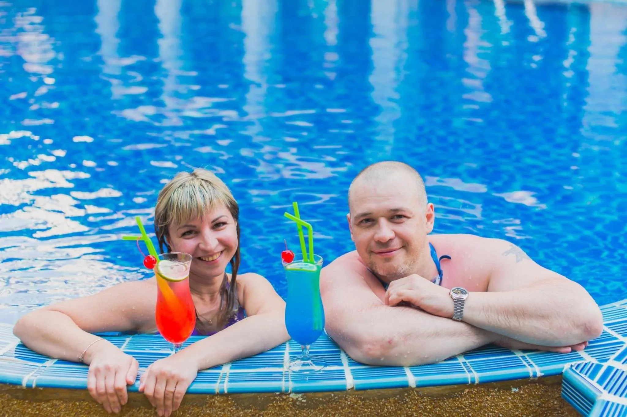 People in Thanthip Beach Resort Patong