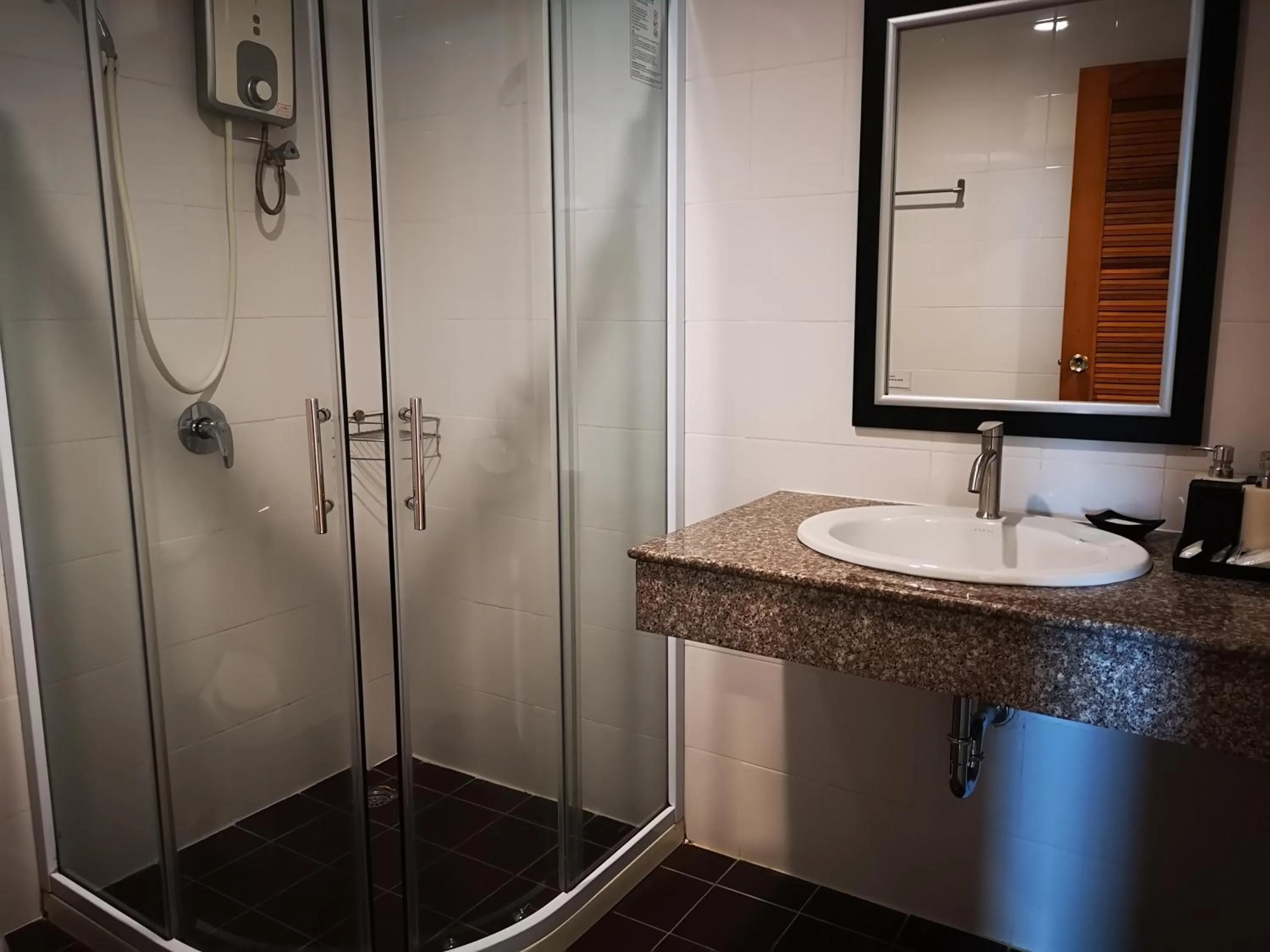 Bathroom in Seven Seas Hotel Patong Beach