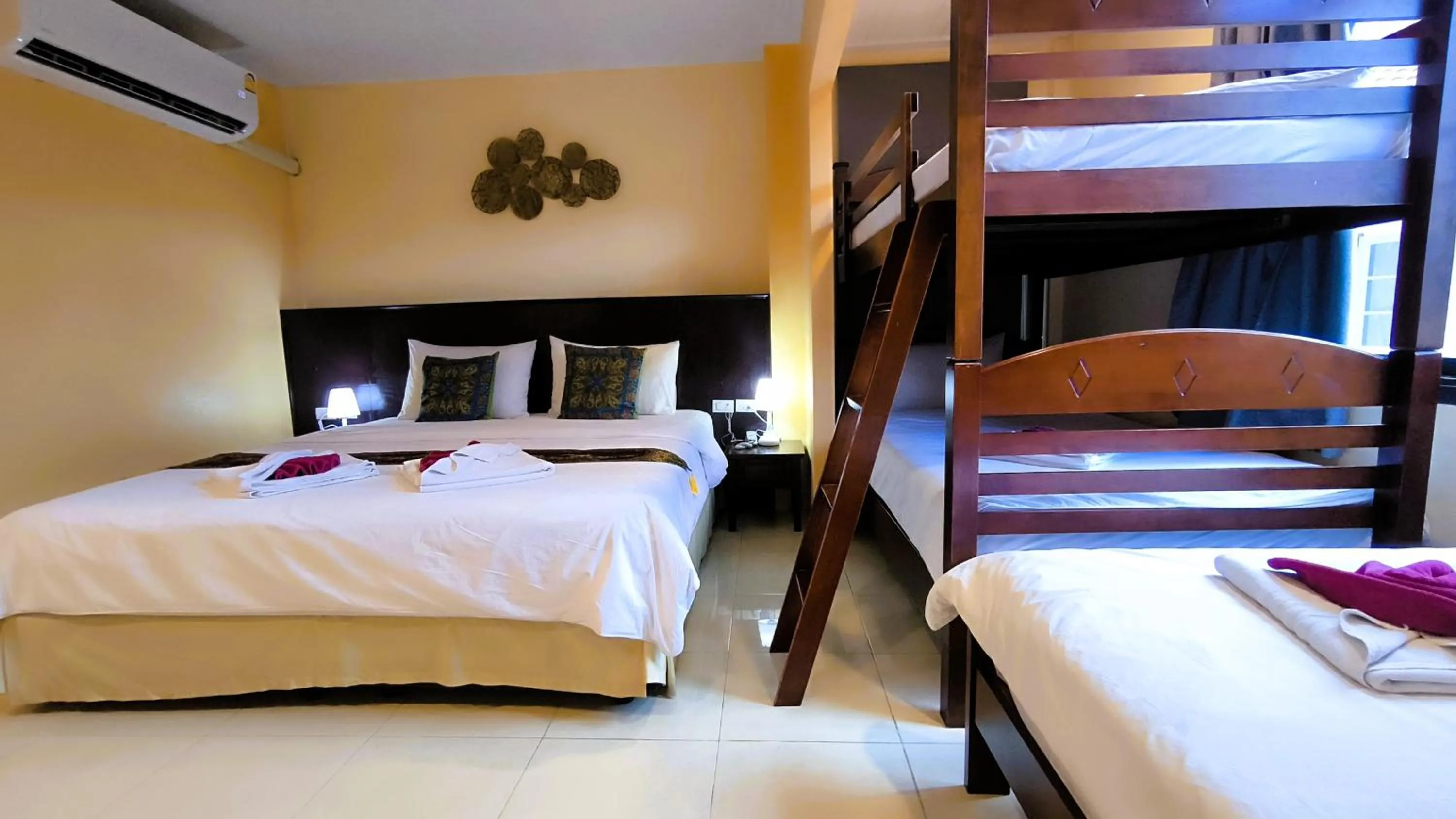 Bedroom, Bed in Seven Seas Hotel Patong Beach