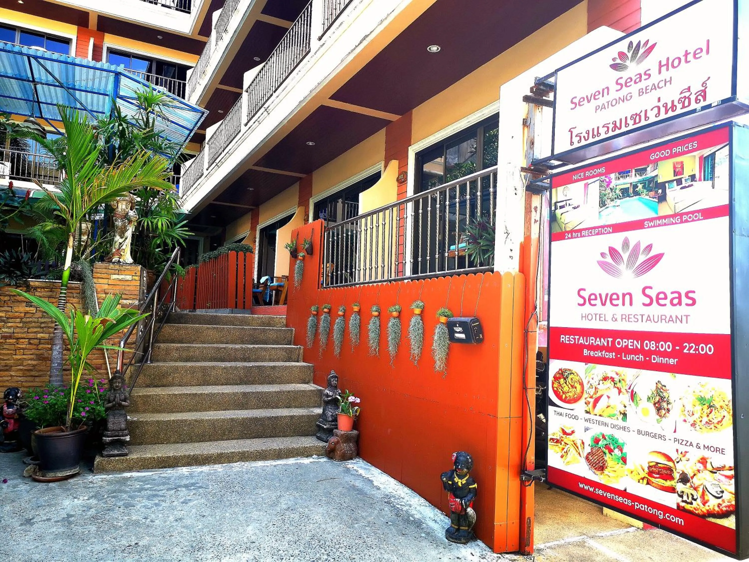 Property building in Seven Seas Hotel Patong Beach