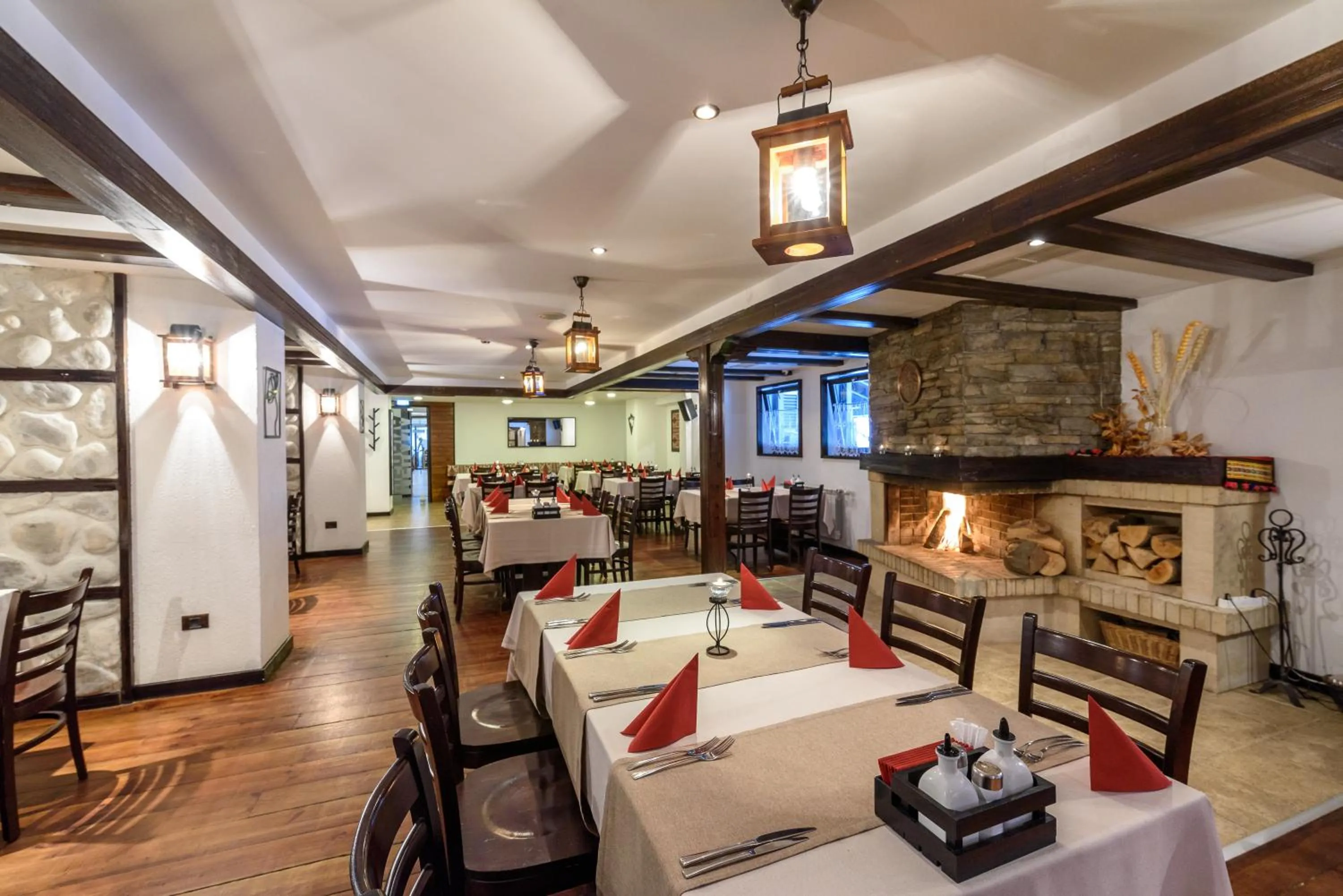 Restaurant/places to eat in Lion Hotel Borovets