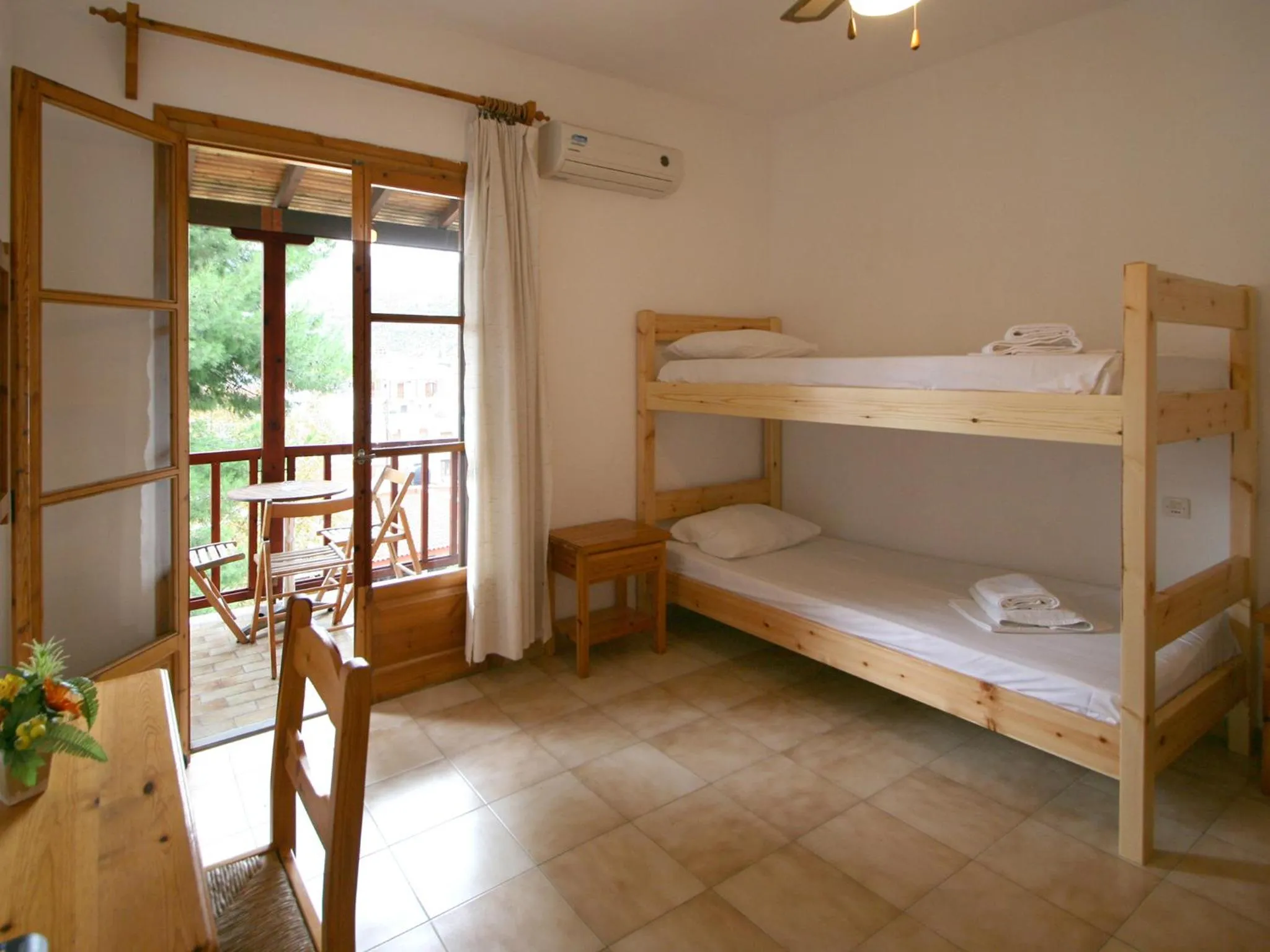 bunk bed in ELIZA Skiathos