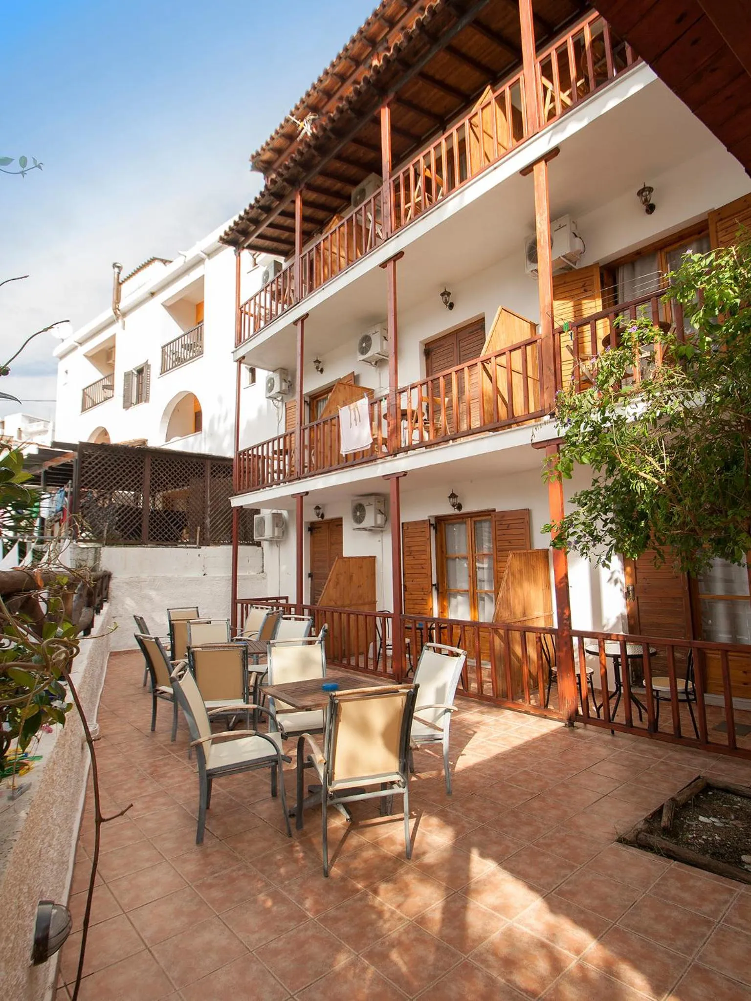 Entertainment in ELIZA Skiathos